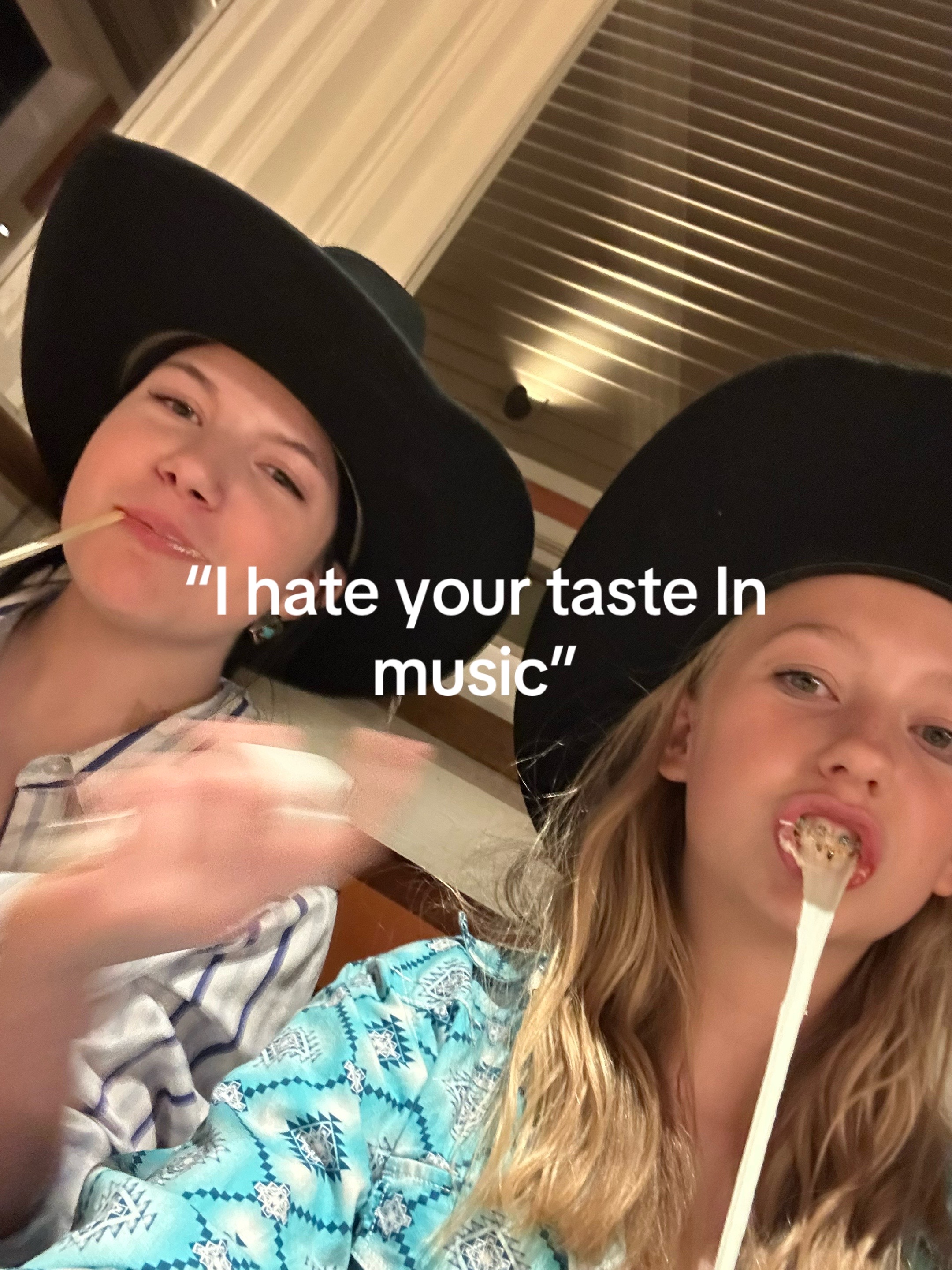 @Elsibells