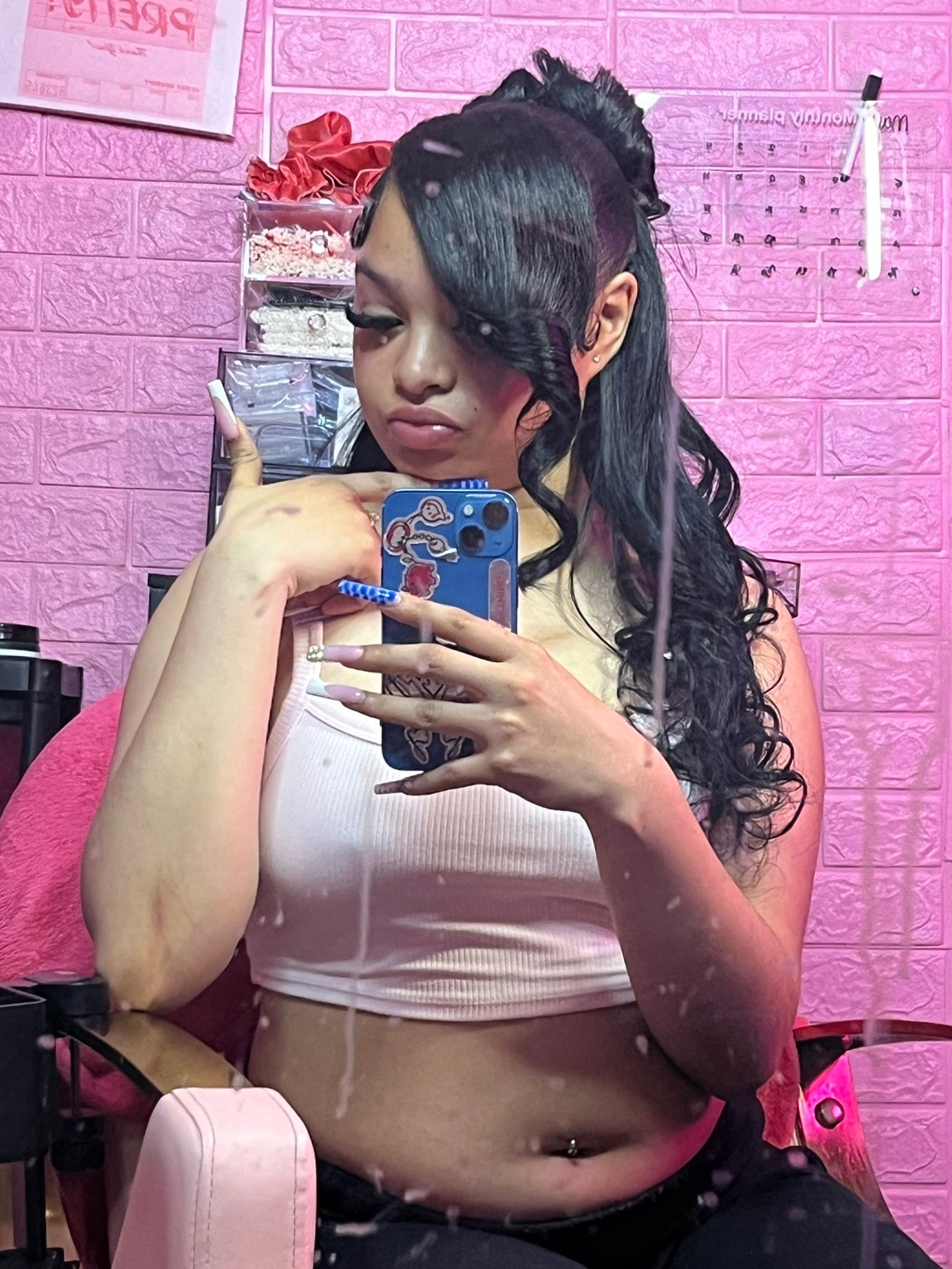 @Light$kinHottiee 💋