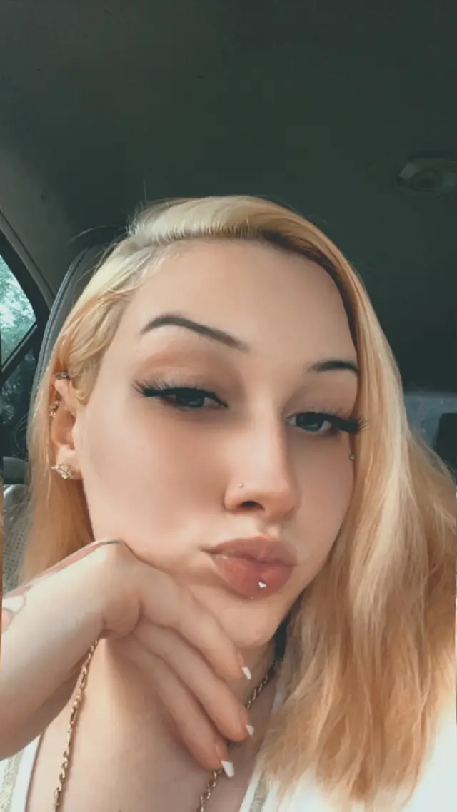 @Alexisssss