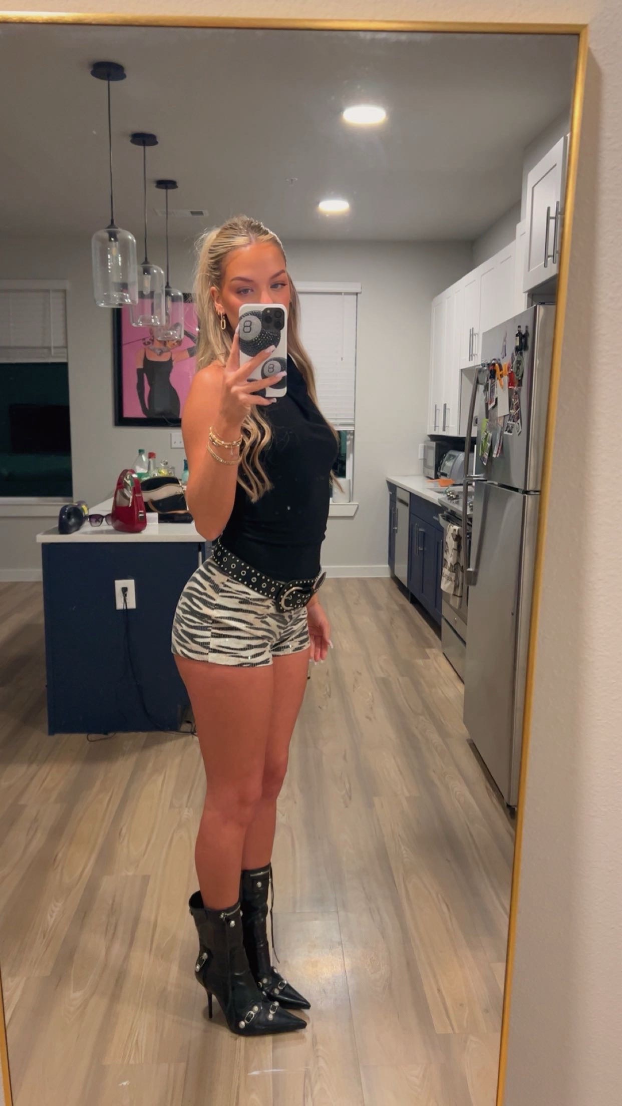@hollandlee