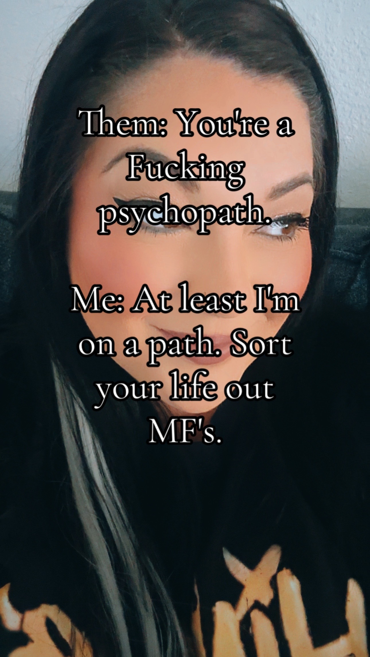 @ℭ𝔯𝔦𝔰𝔱𝔞𝔩 🖤