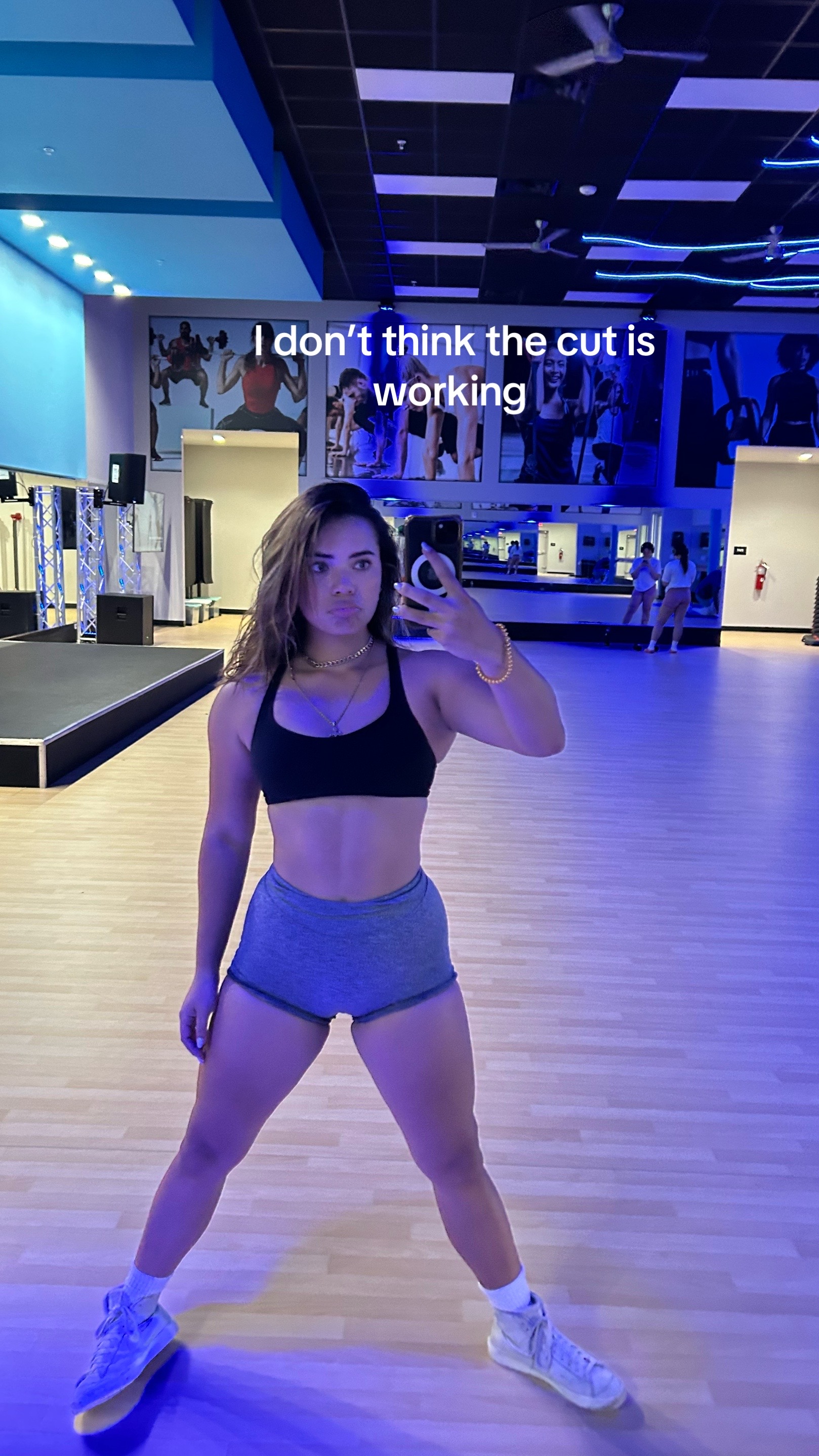 @jennahois