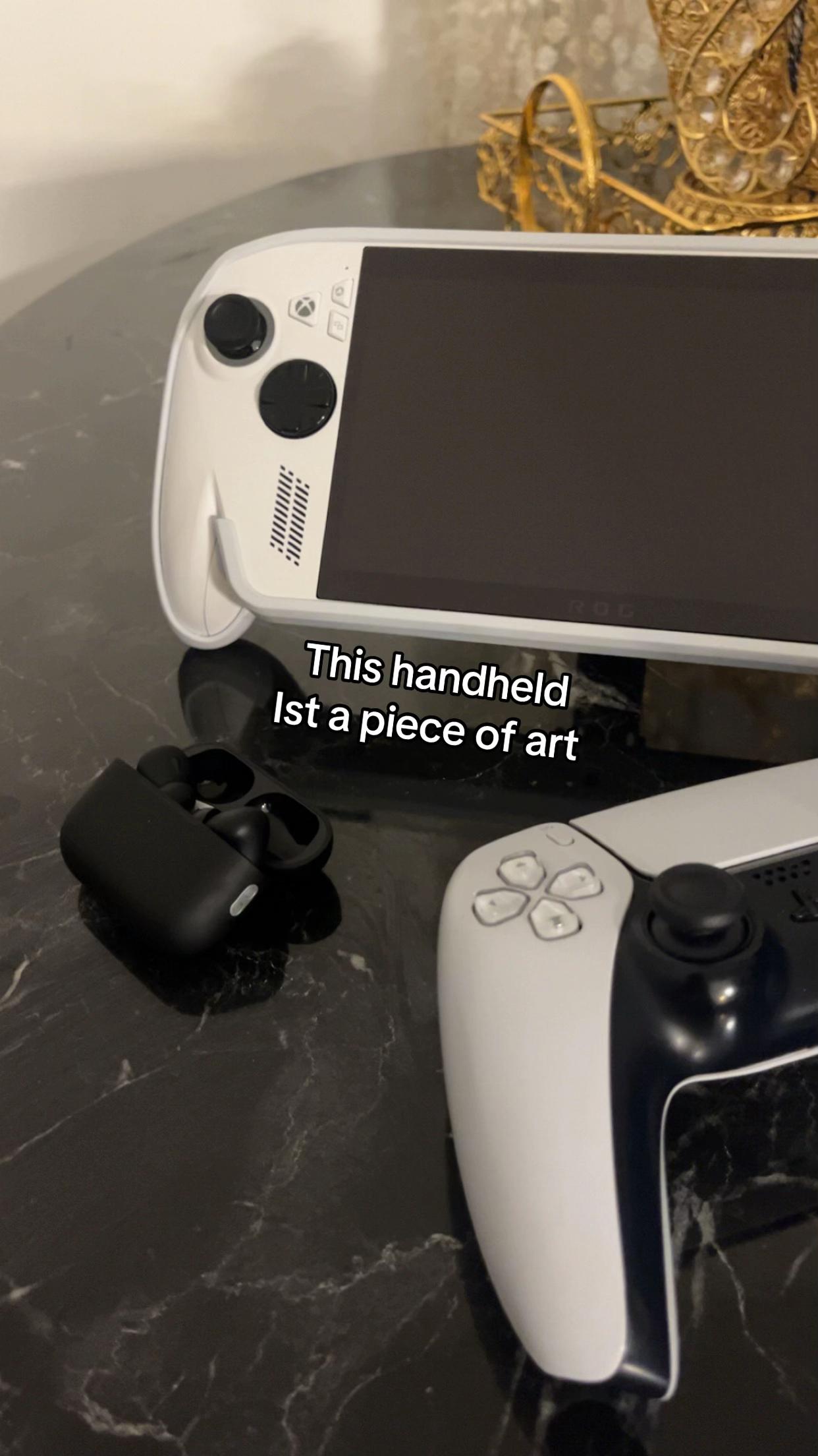 @Asus_fanpage-handheld