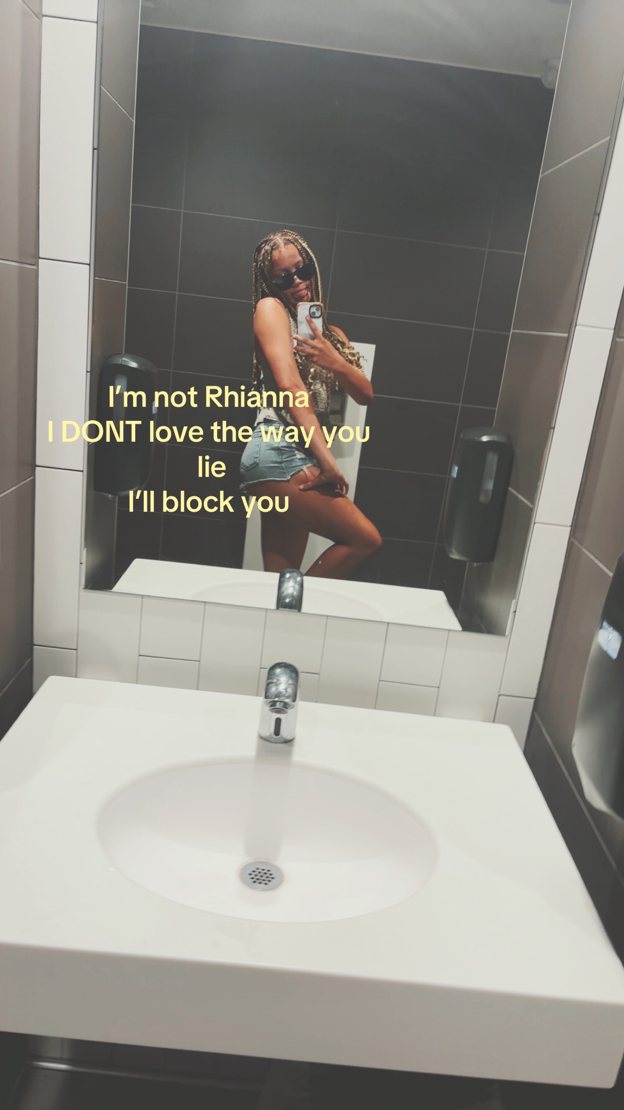 @🎧