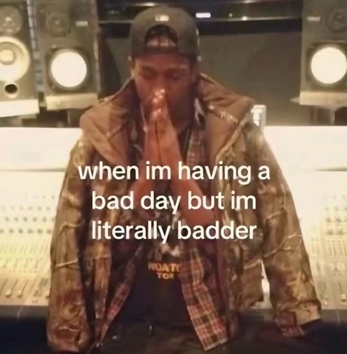 @Celyy