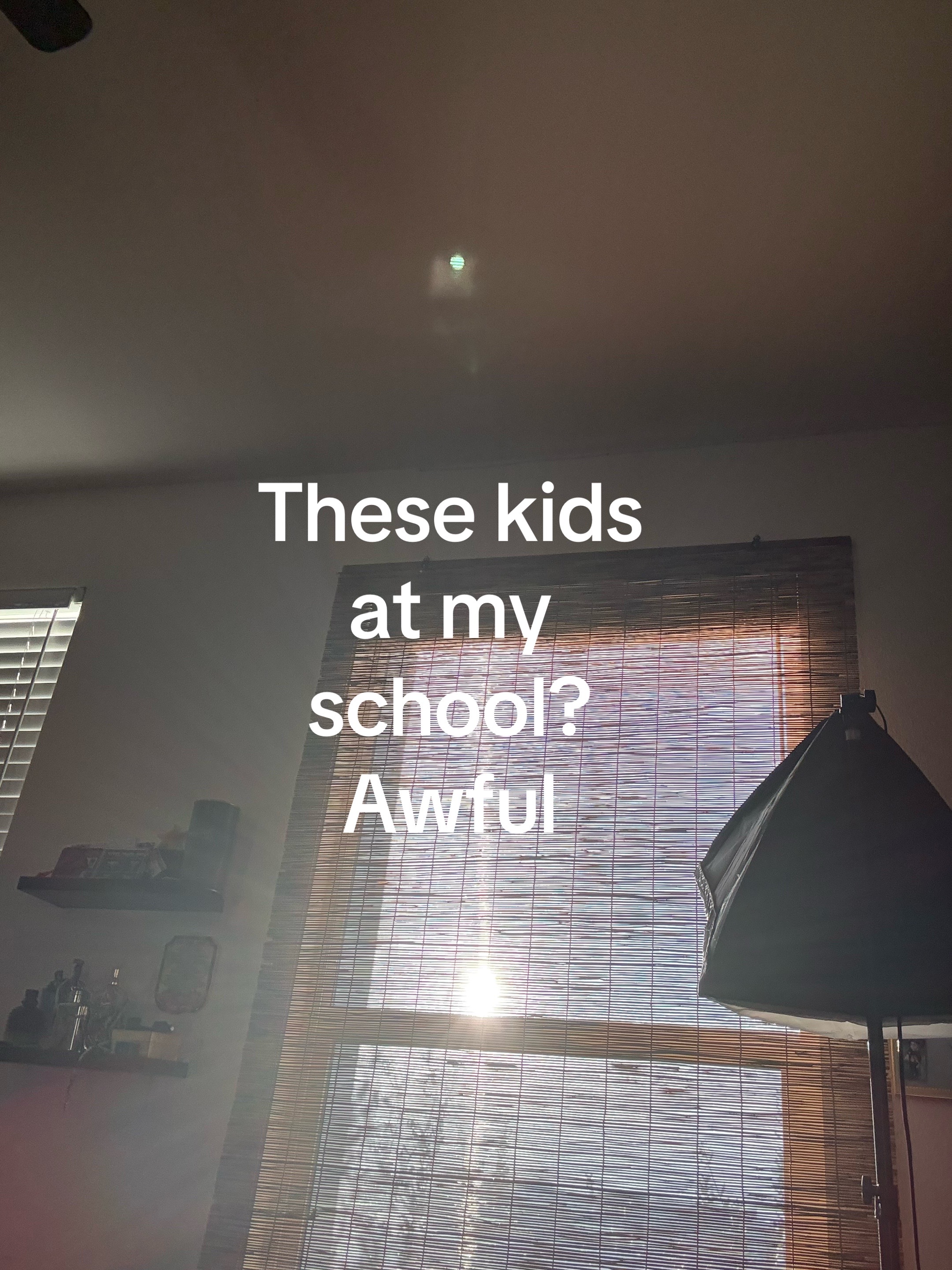 @⃟