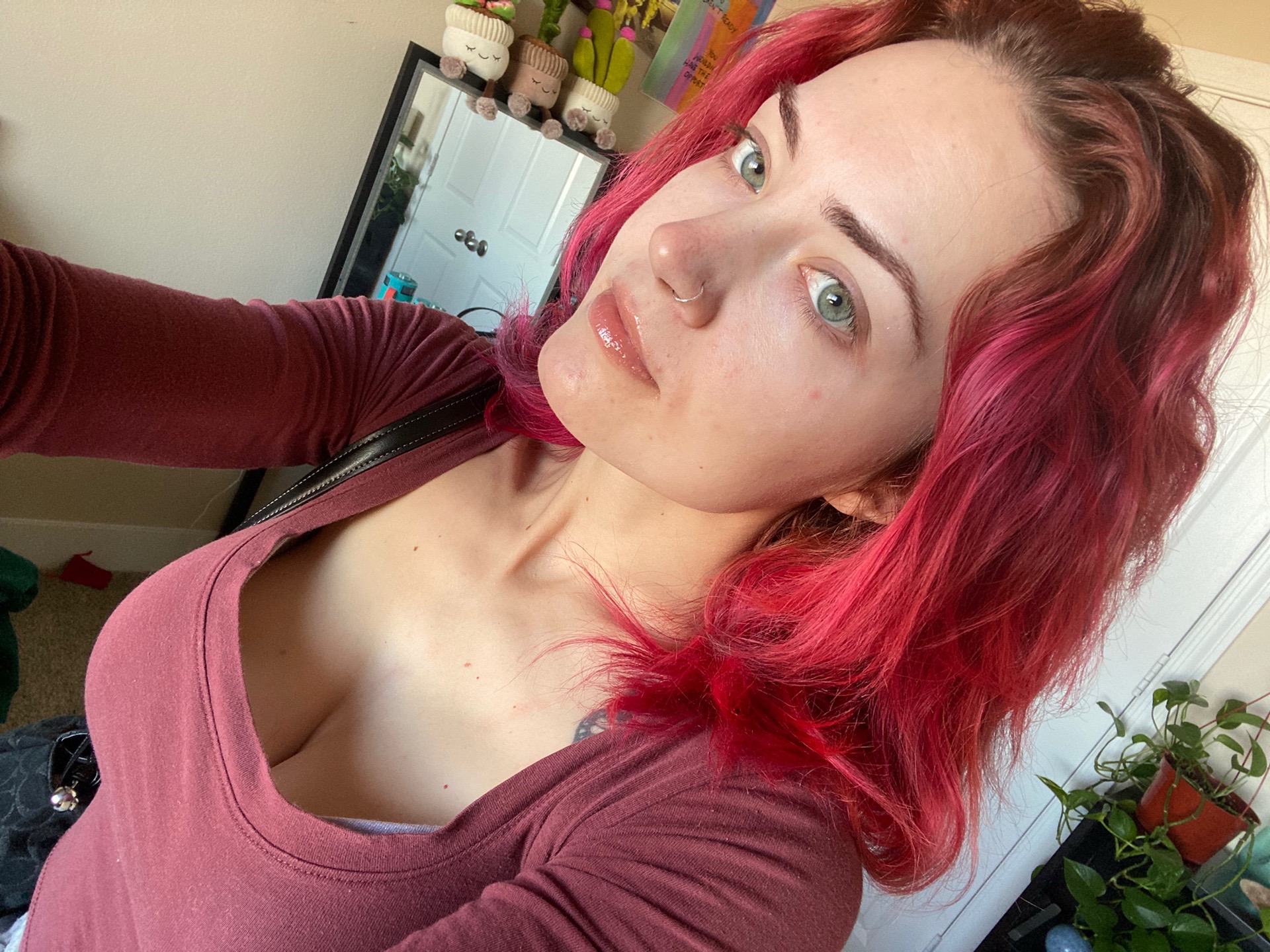 @iconicalivy