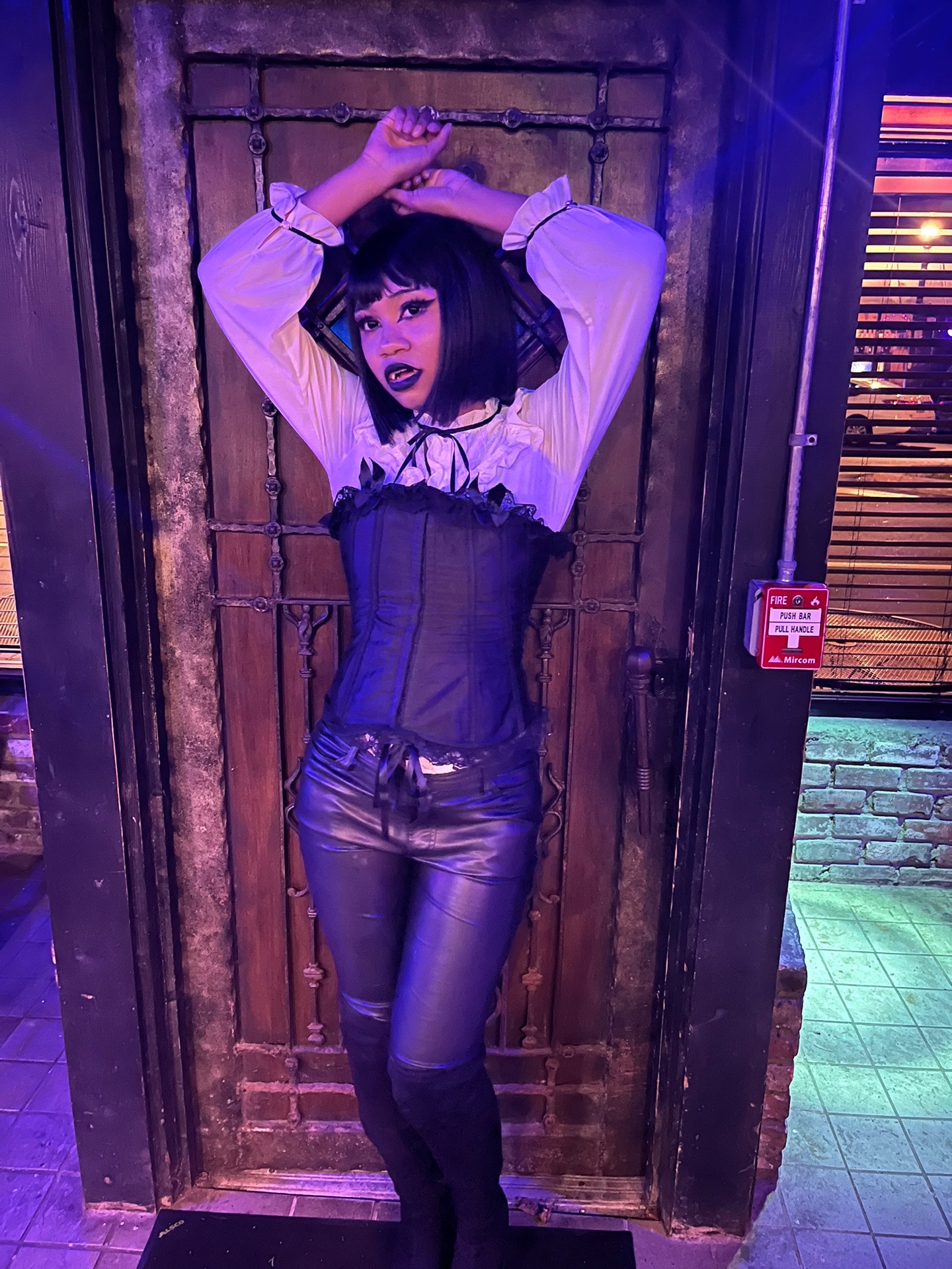 @poisonbeeee_
