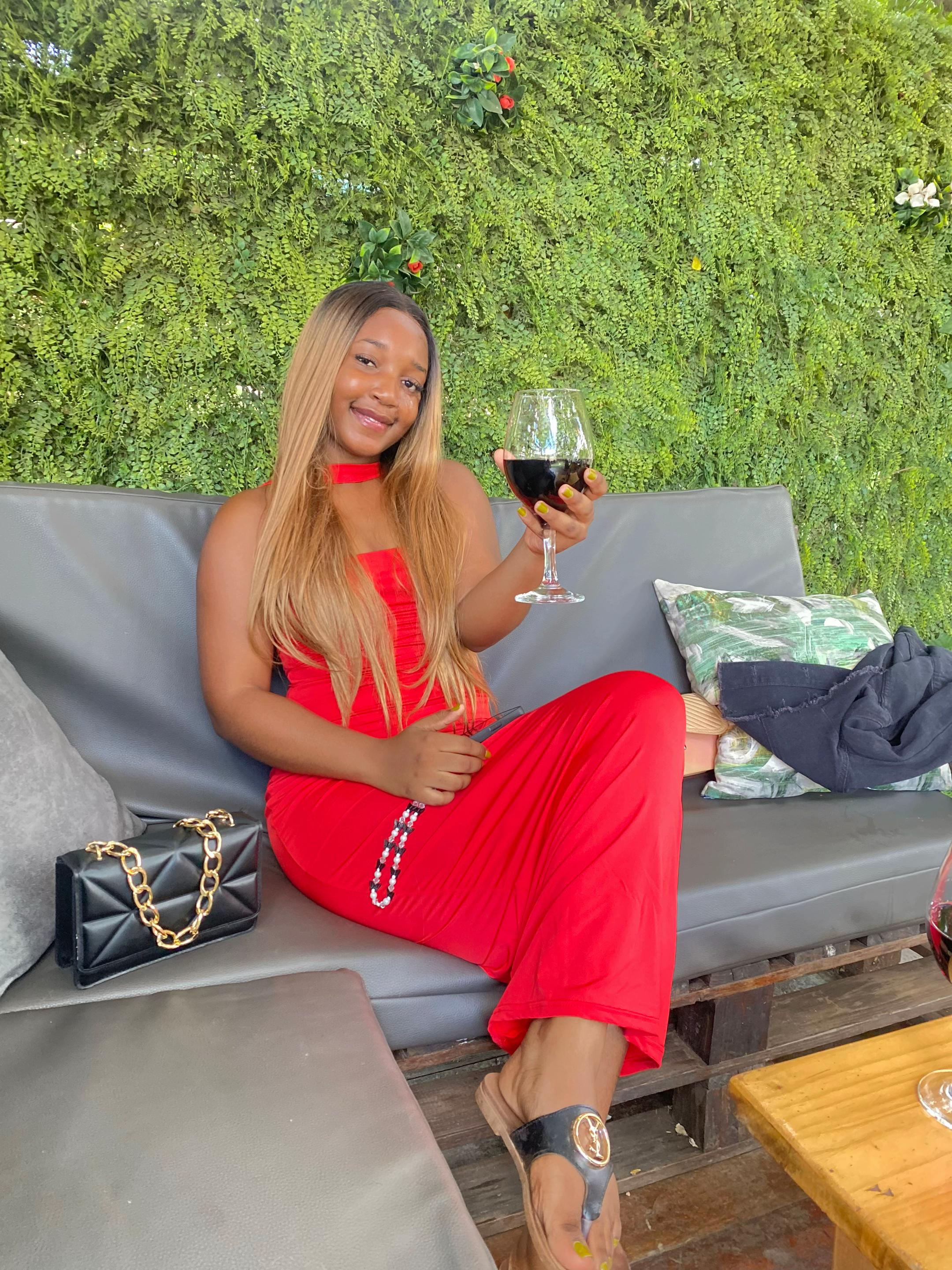 @Nicole Charneda