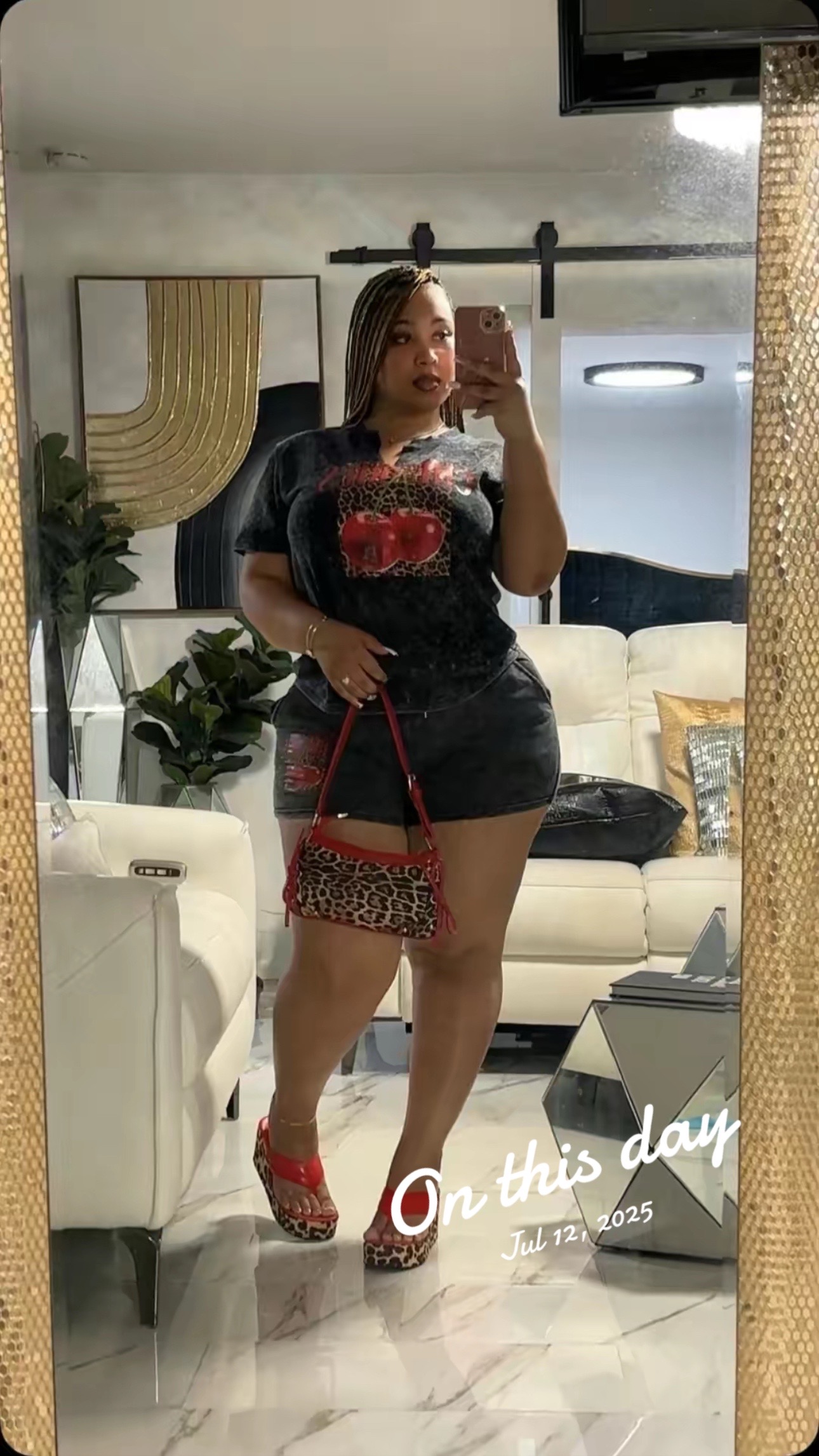 @YourAuntieMoe