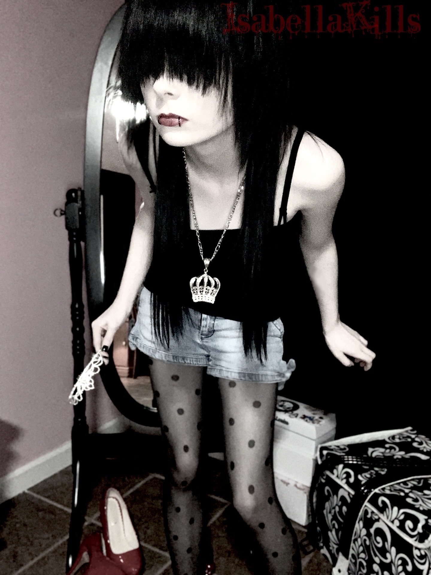 @☠︎︎☠︎︎IsabellaKills☠︎︎☠︎︎