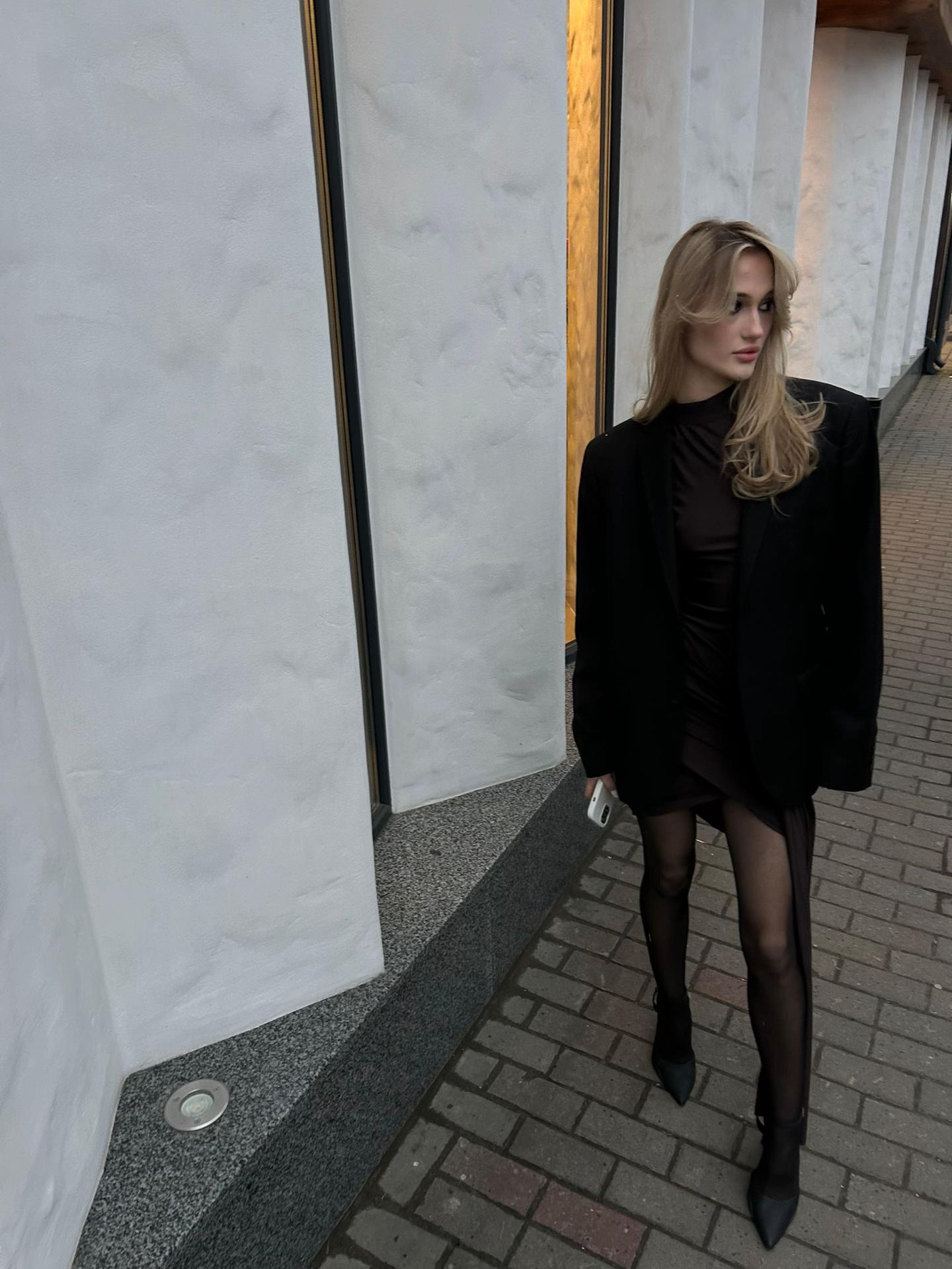 @Alyona30.10