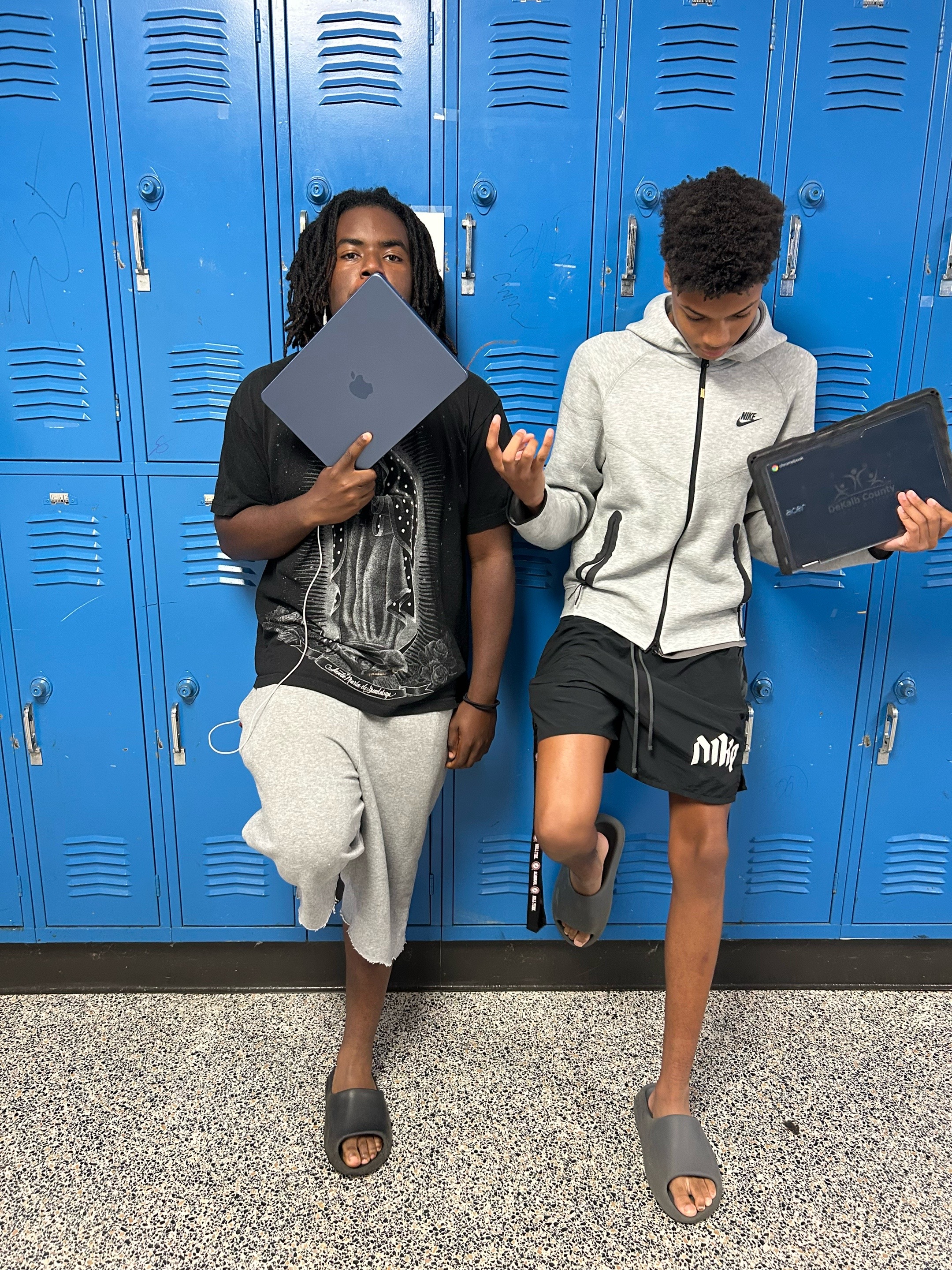 @Mo