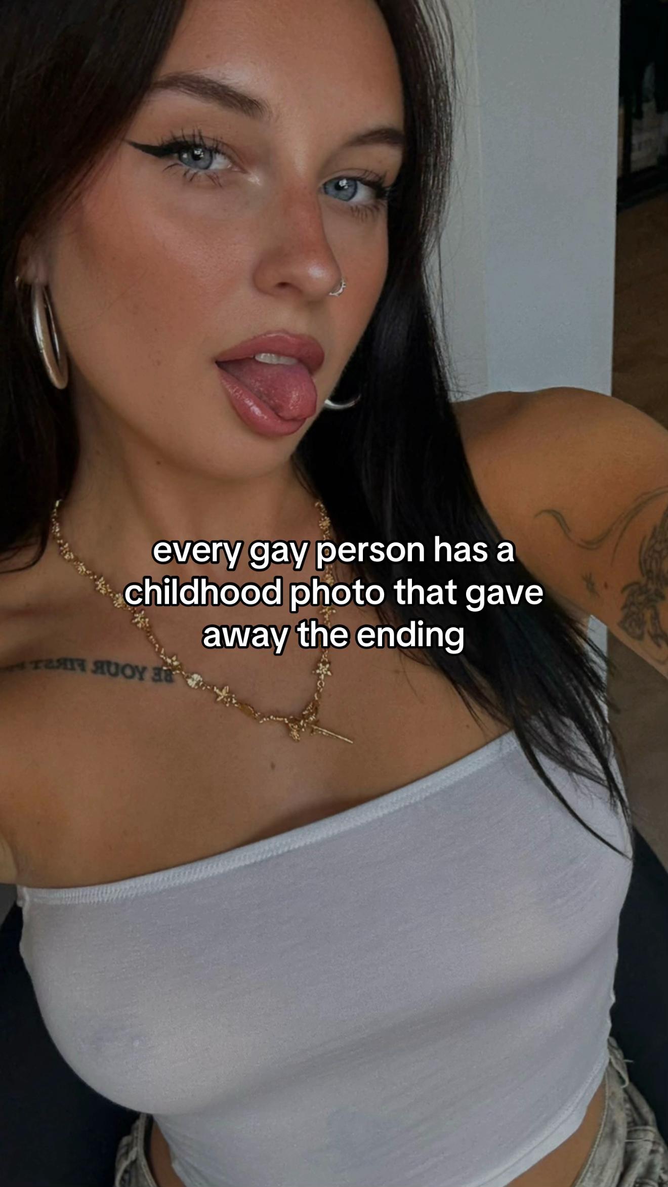 @Claudia ⚢