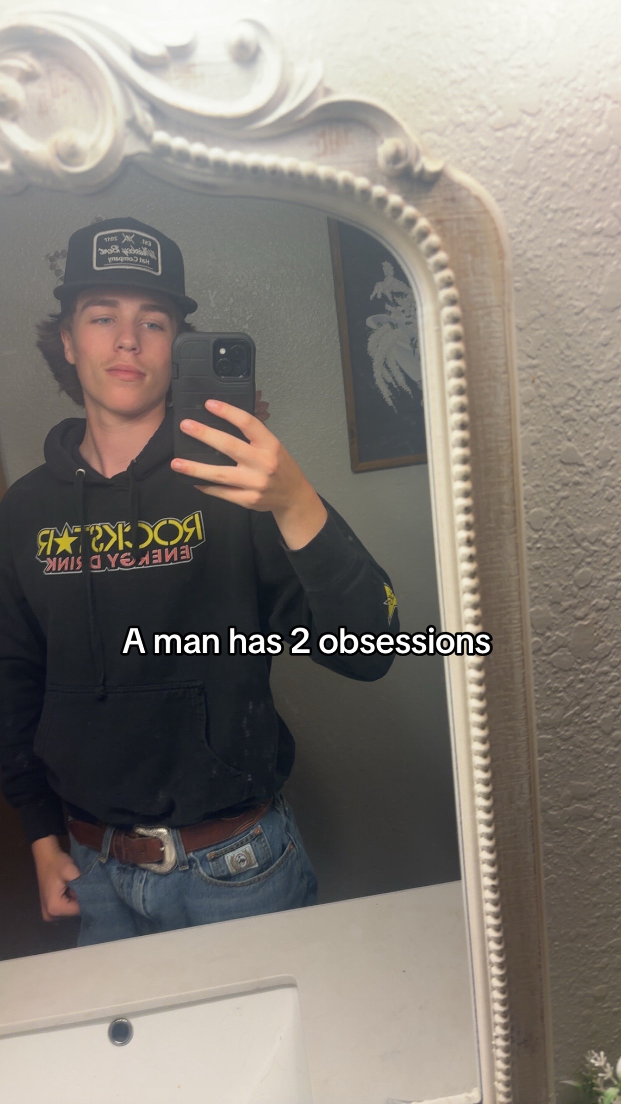 @⃟