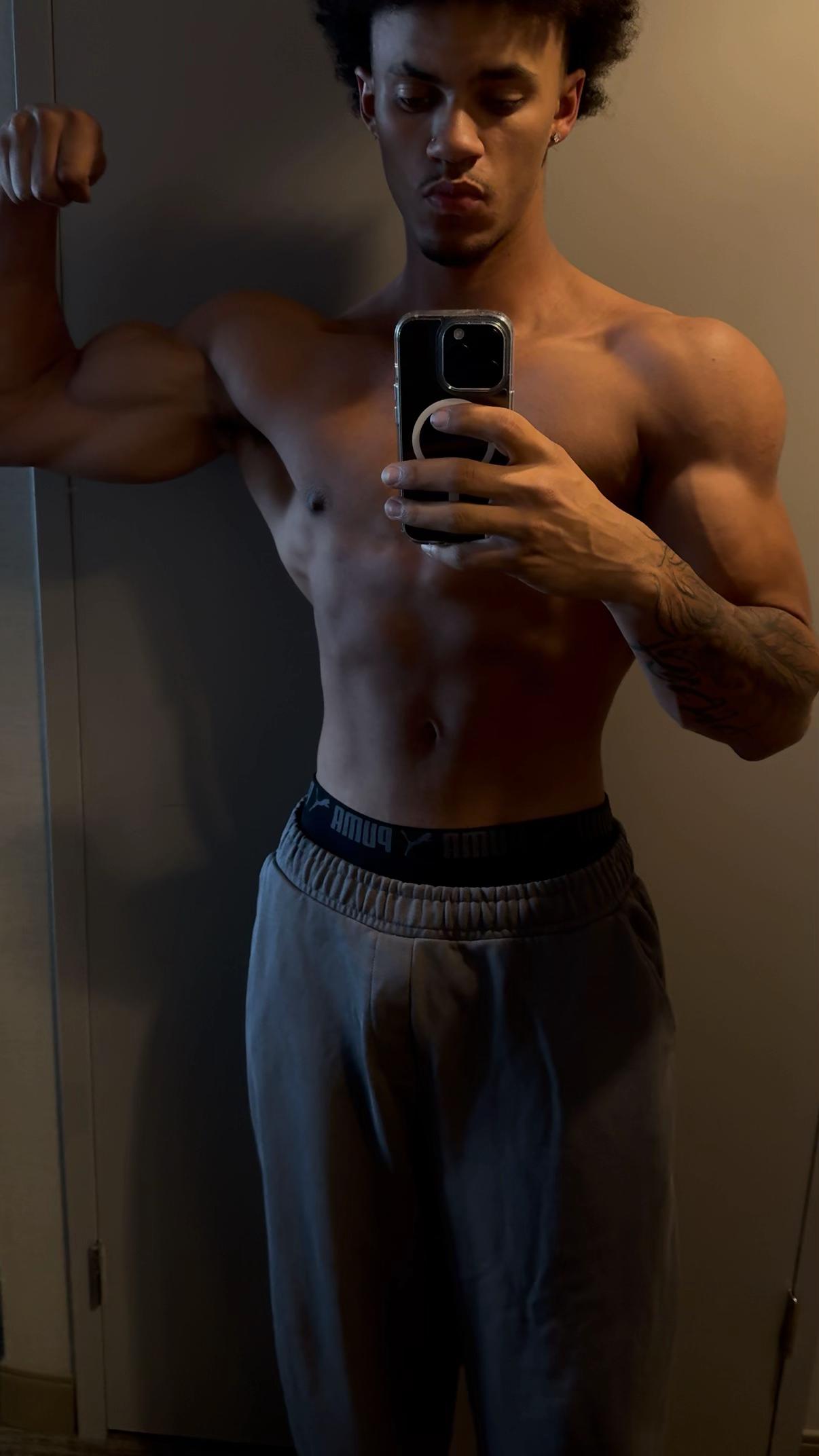 @d