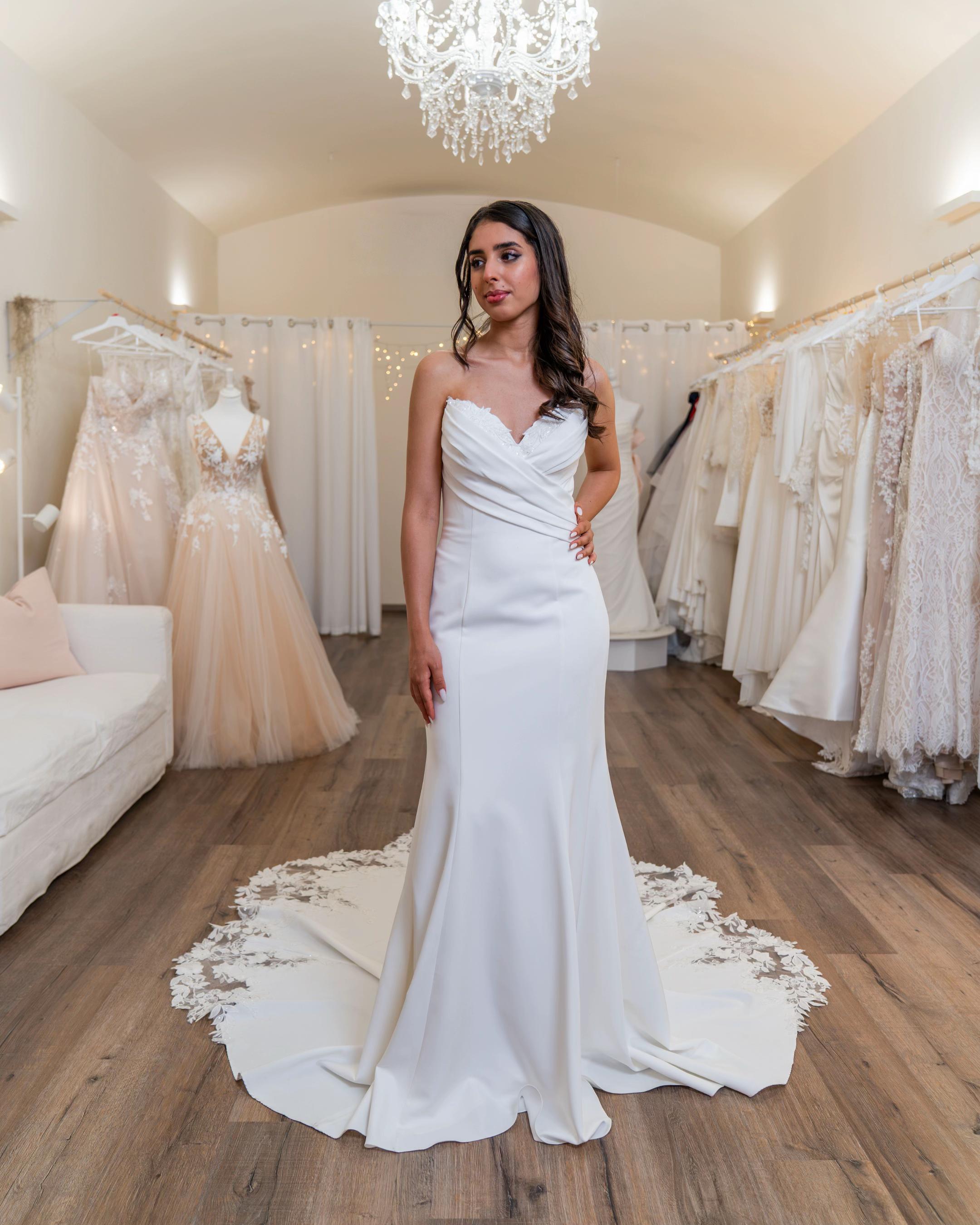@Mari Bridal Atelier