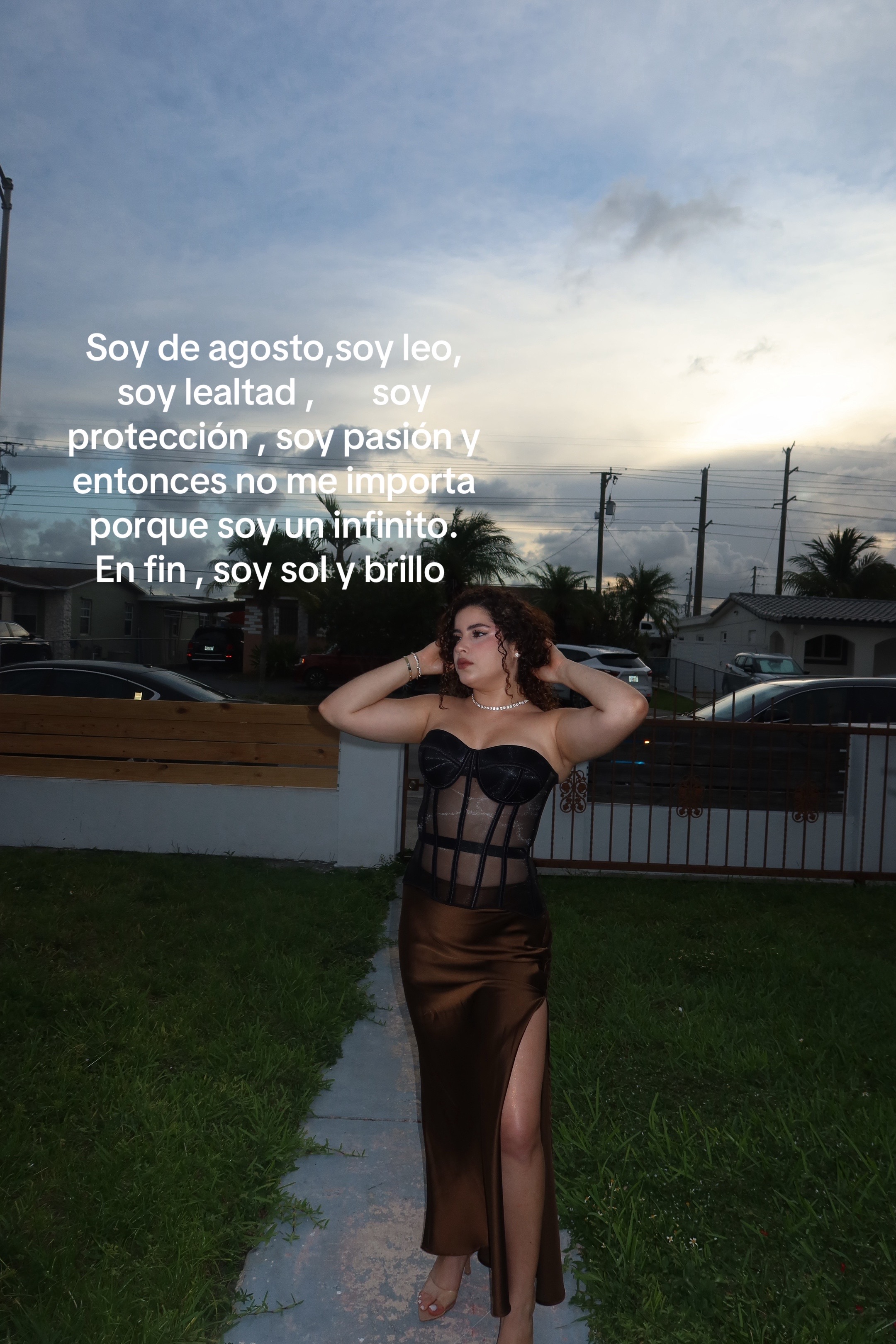 @lialopez