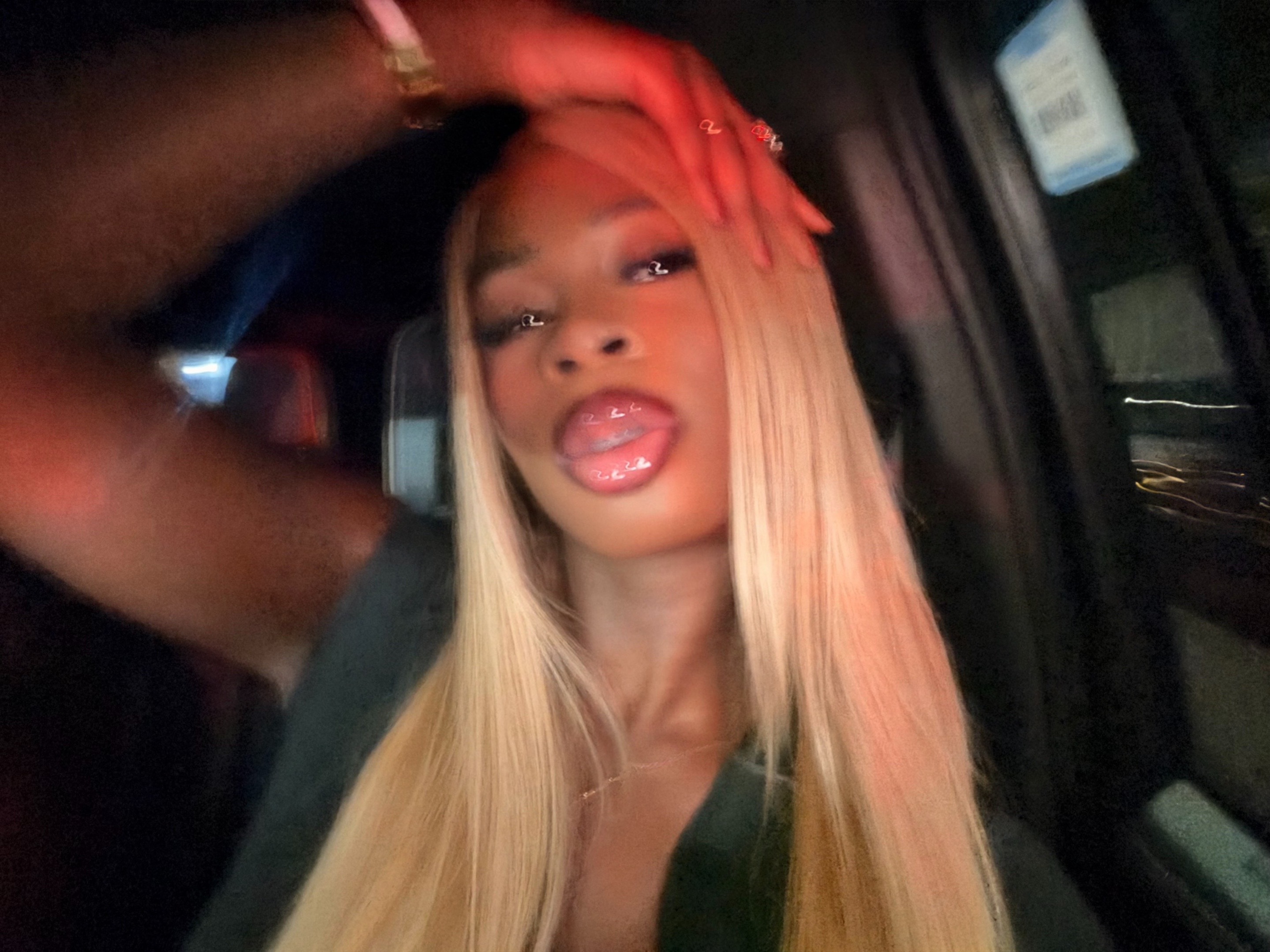 @YT: Aiomii