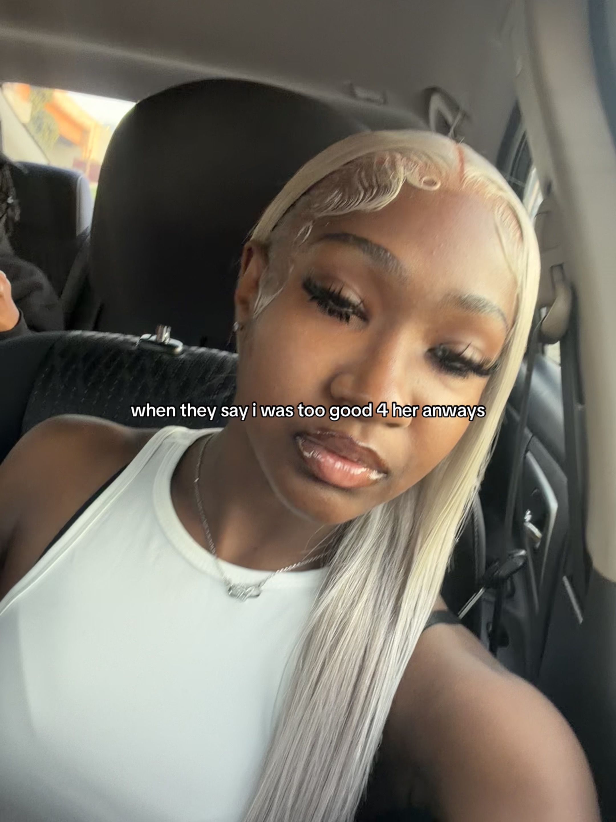 @Queenariiiberryyy🍓