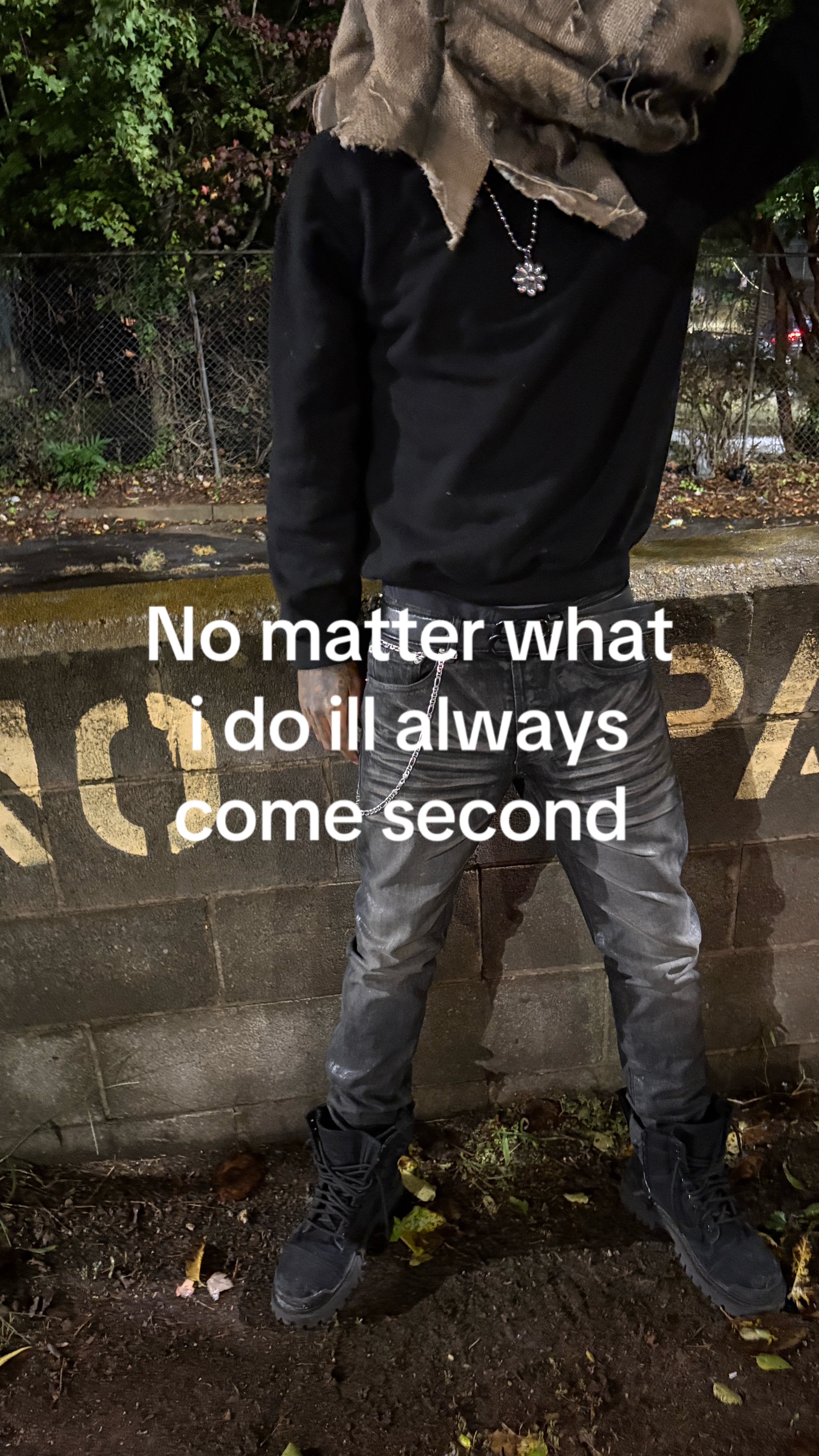 @️