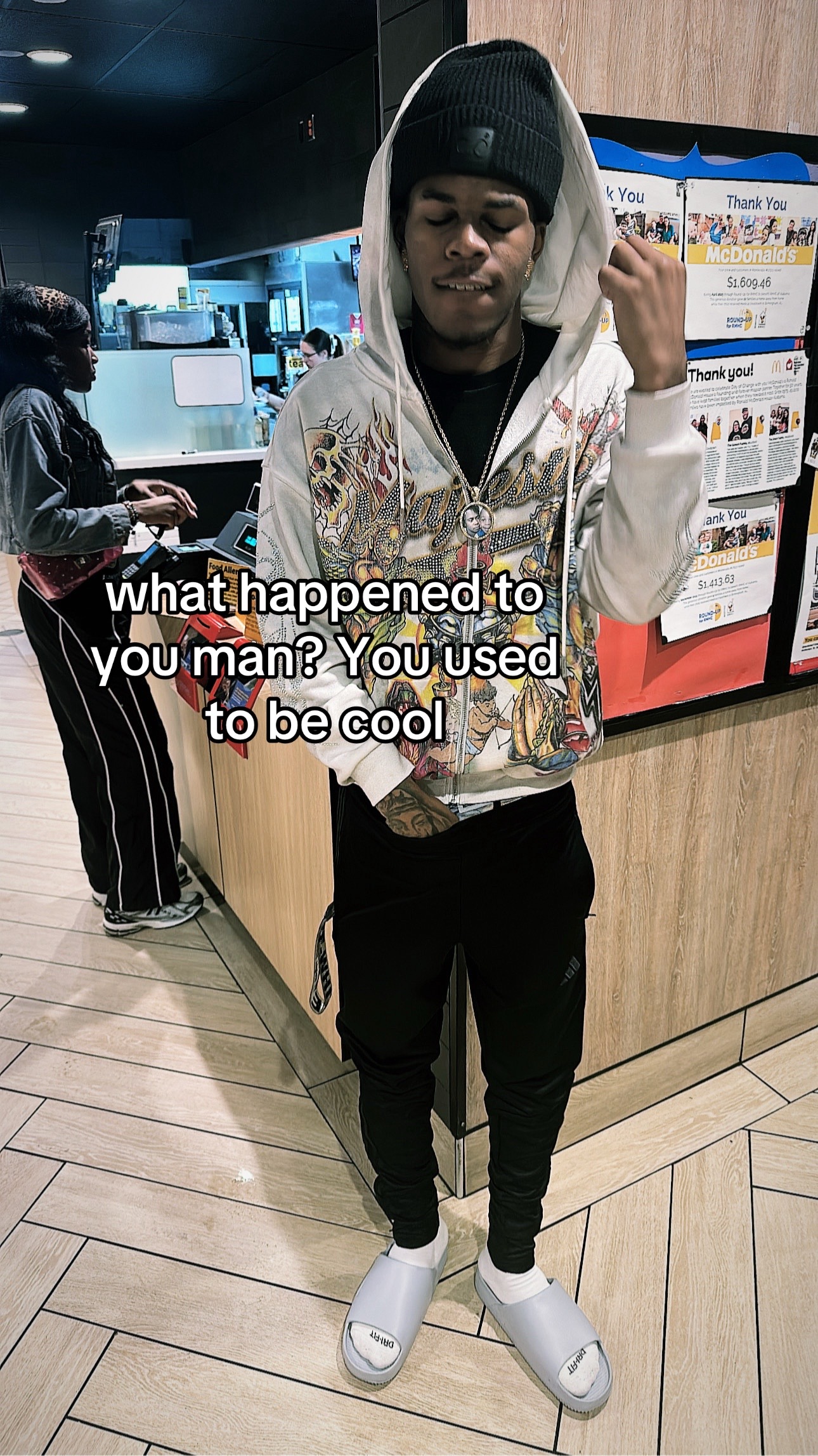 @￶