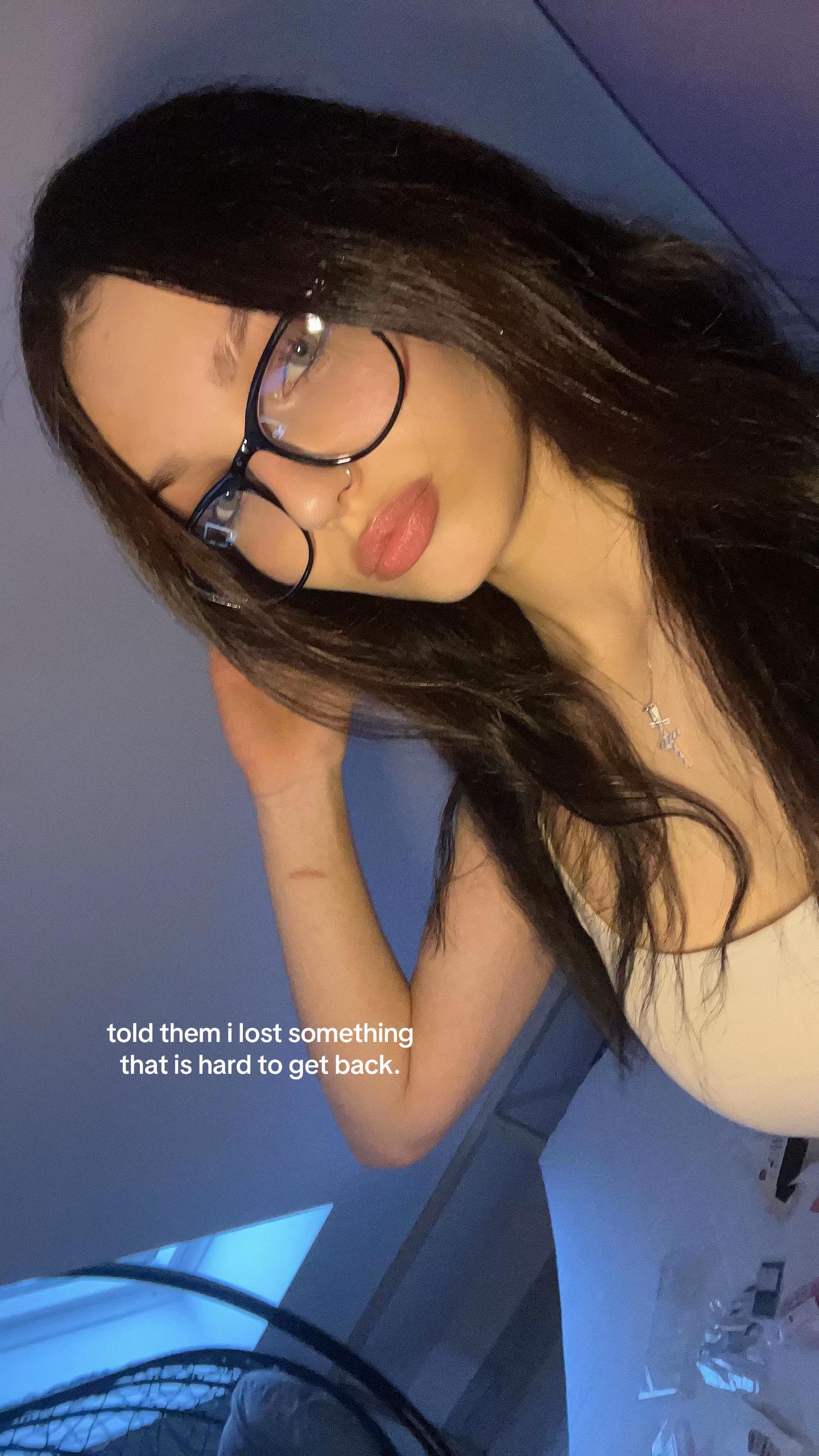 @𝒞