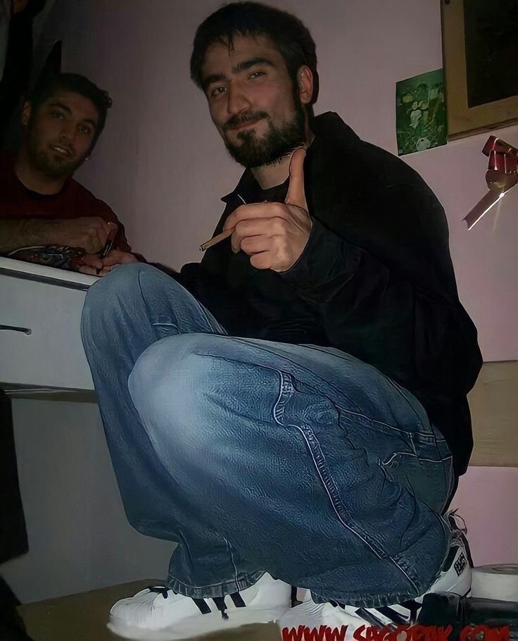 @Tuğ&ccedil;e