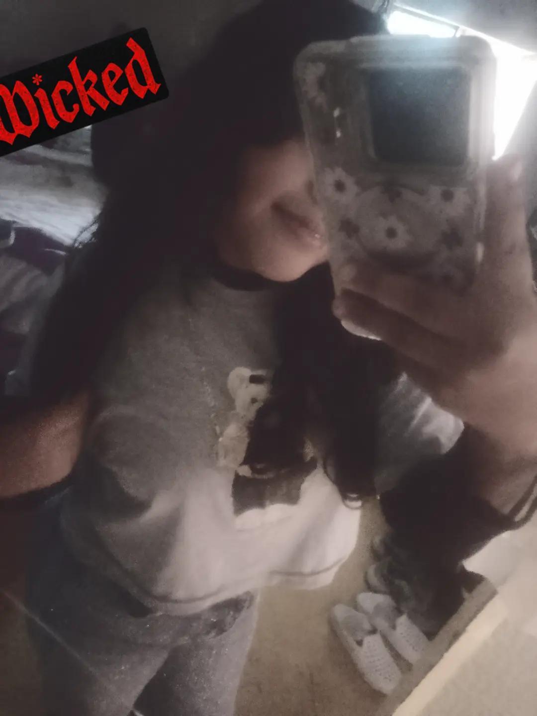 @Melani💫