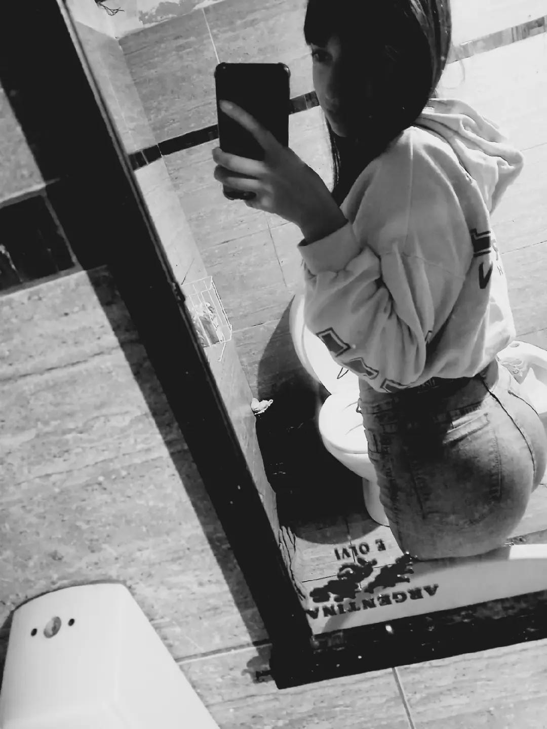 @moreena