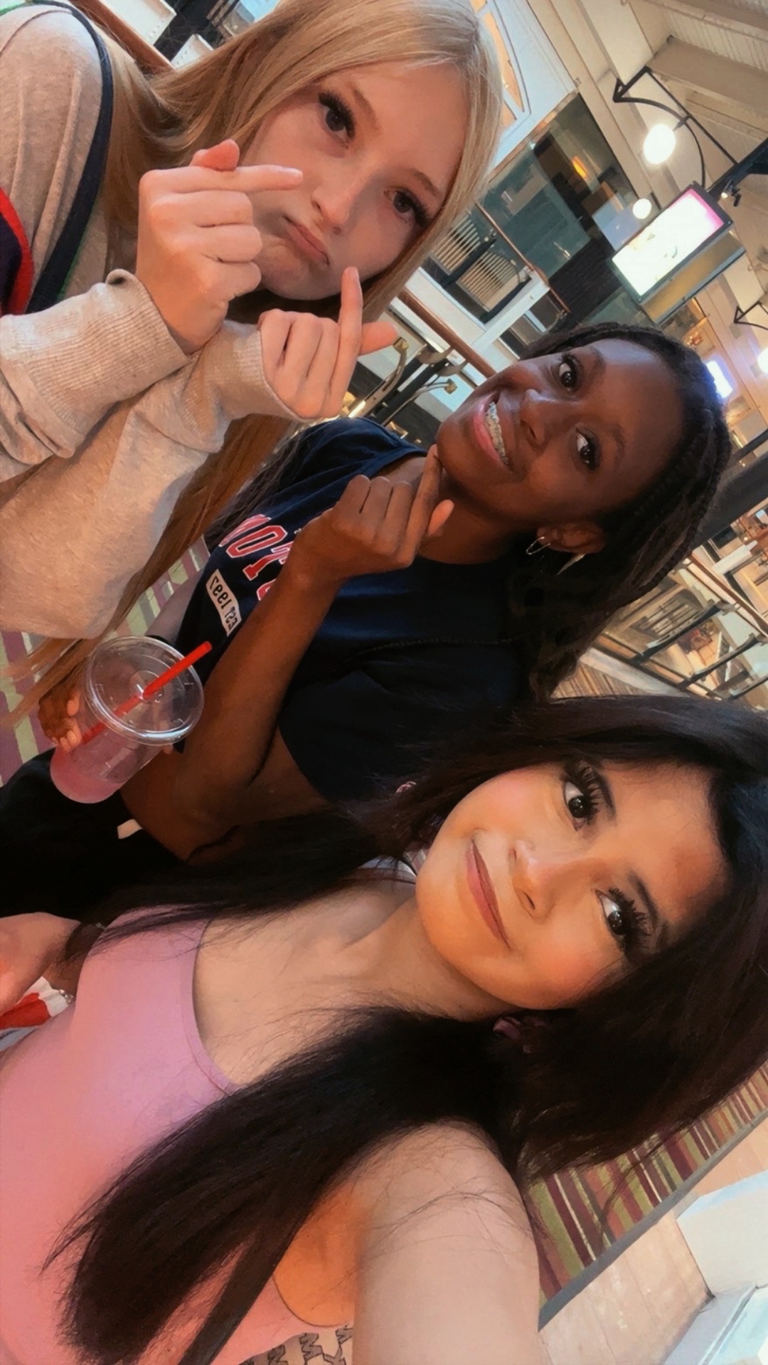 @Krisie🥂🎭🎰