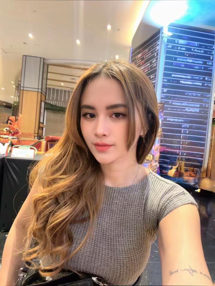 @Jeneva