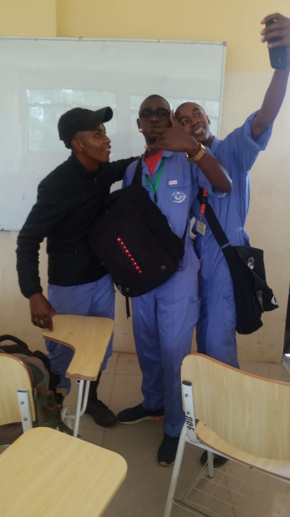 @🇹🇿Yax07🧸💎