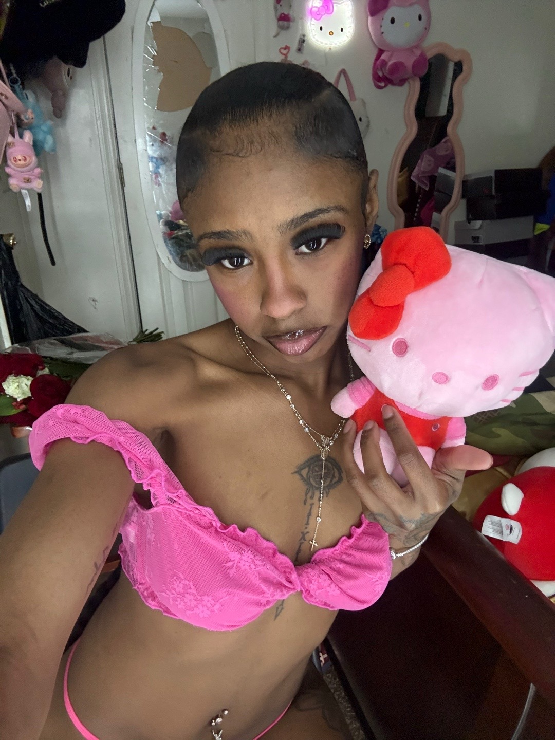 @taewayylilsister