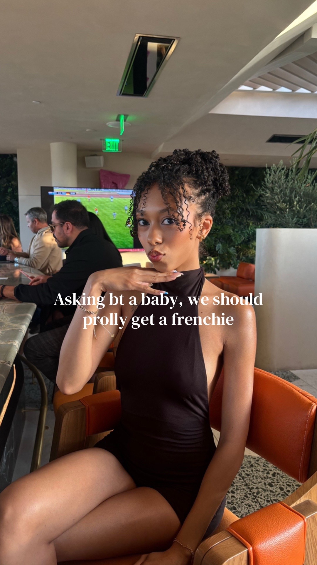 @AYSIA NICOLE