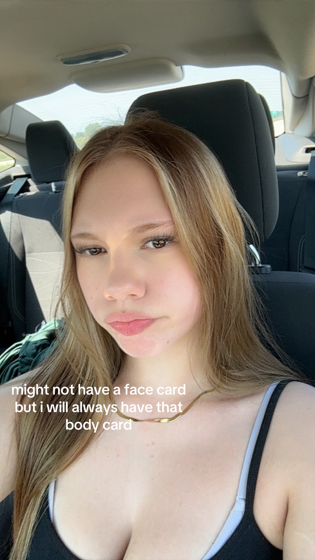 @carlyy