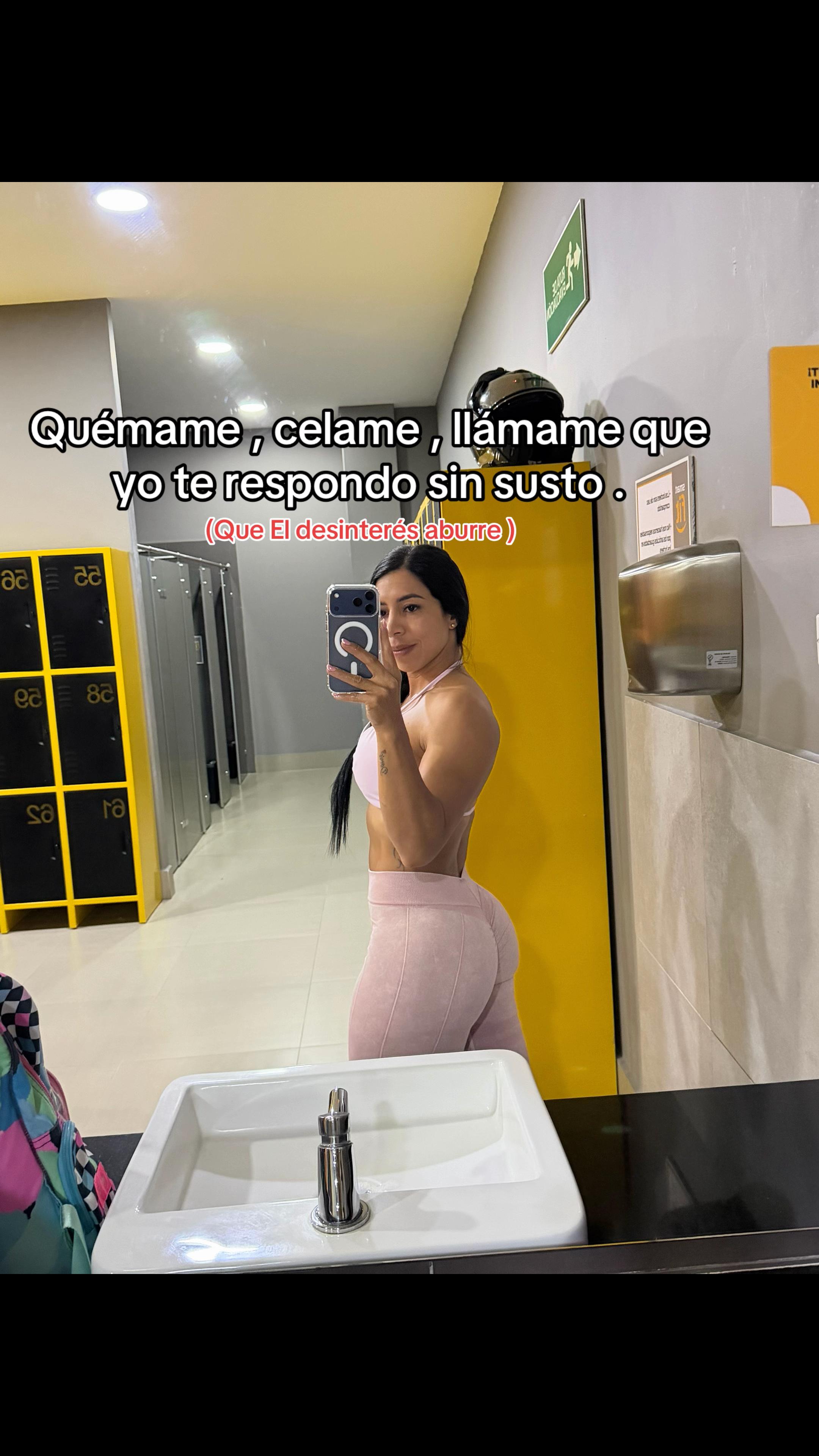 @lillymolinafit