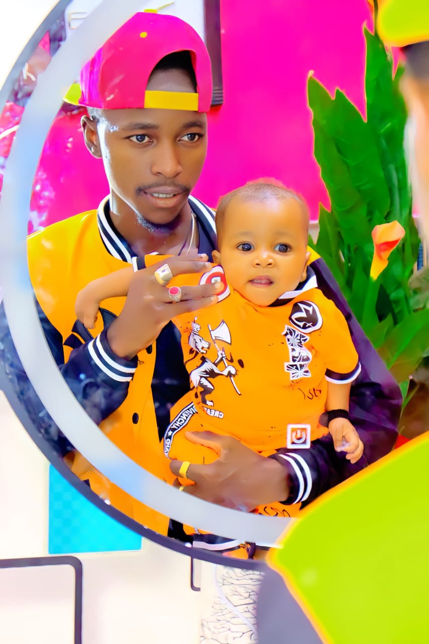 @WIZ KHALIFA OF DGHLY👑