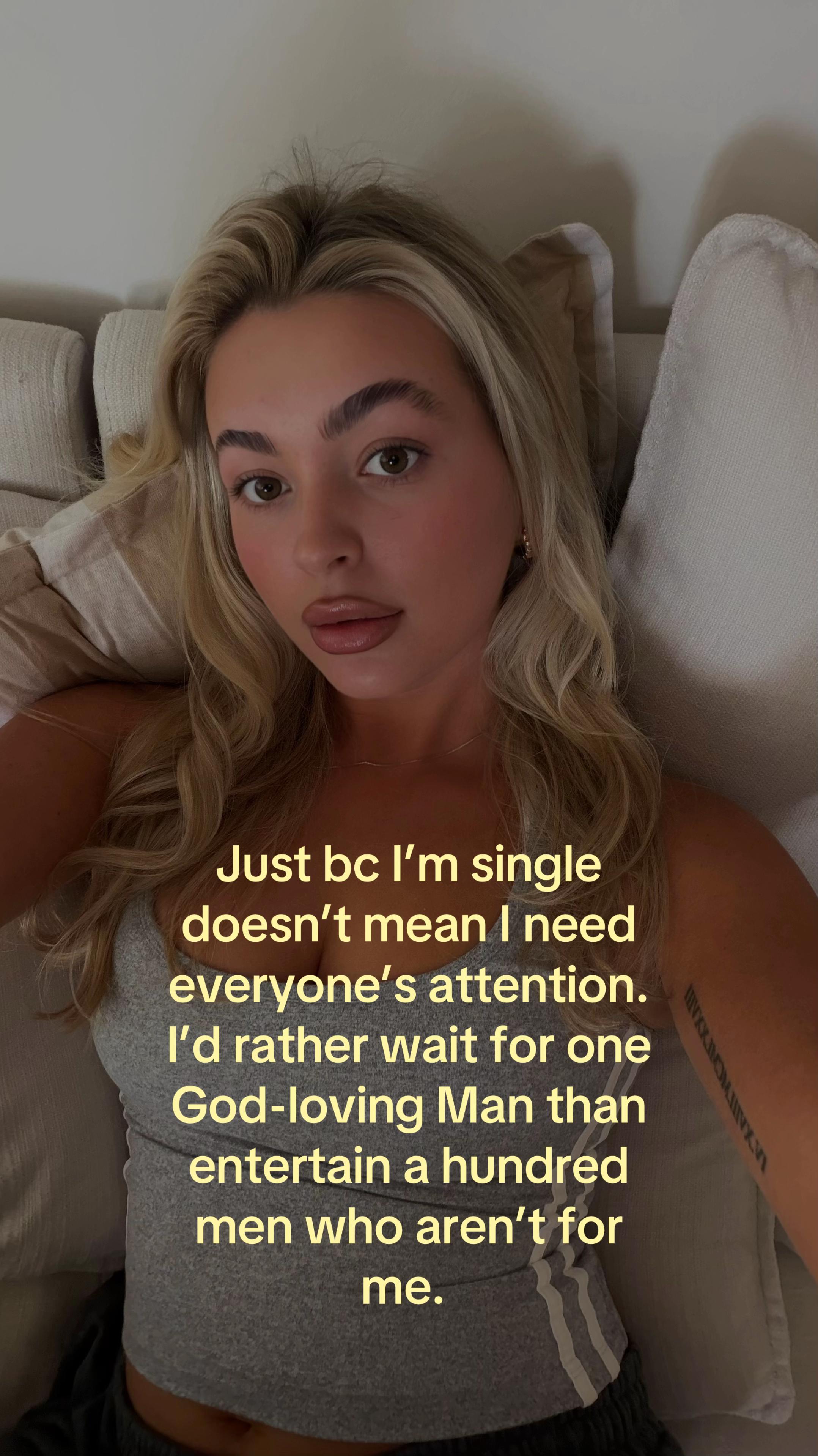 @Chloe Johnson ๐