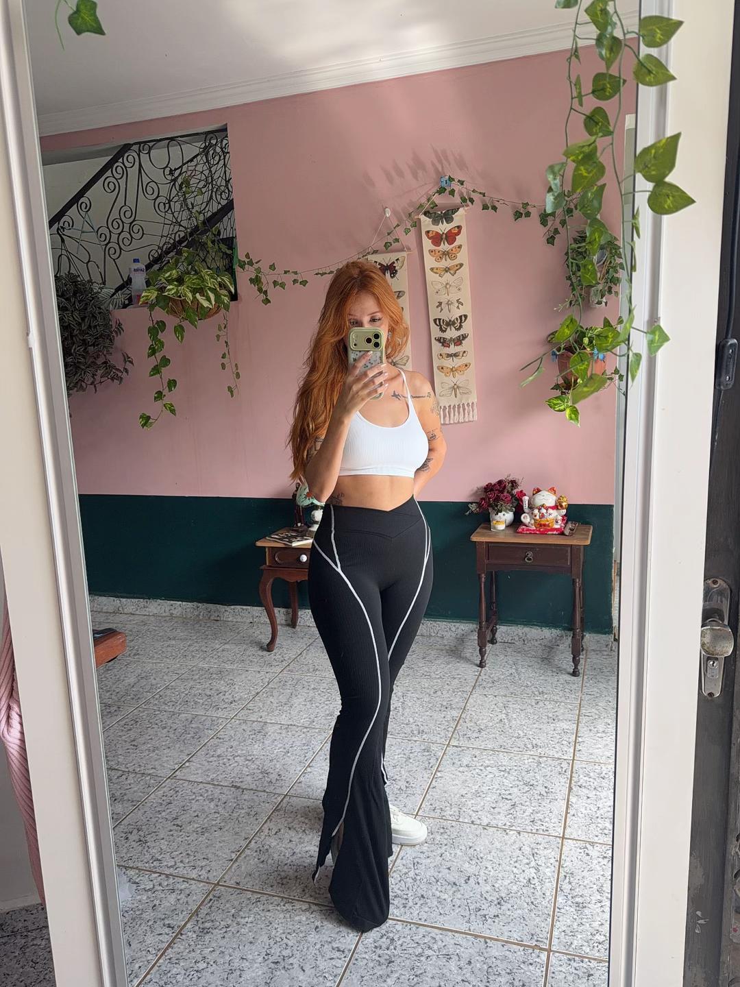 @Andressa 🦂