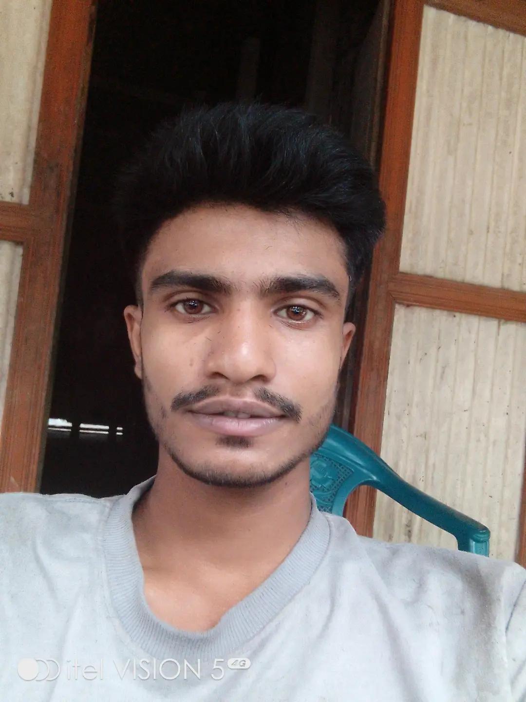 @🥱এলাকার নবাব😎