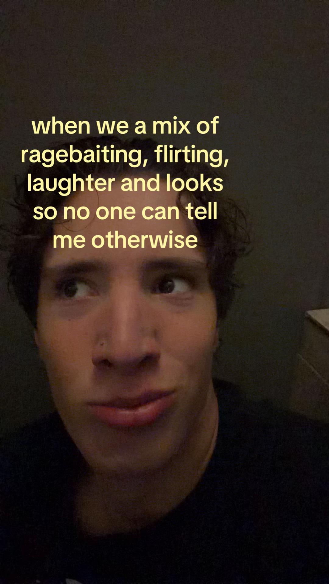 @⃟