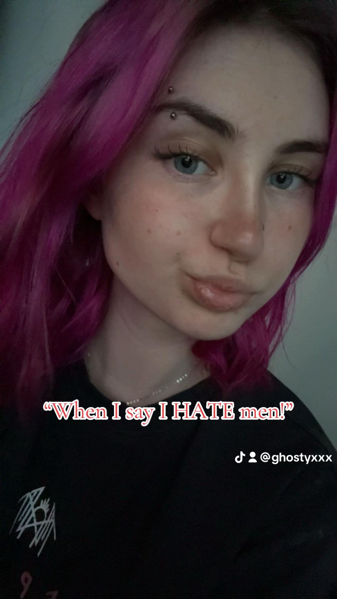 @𝒢𝒽ℴ𝓈𝓉𝓎𝓎𝓎 🧸🌻🩷