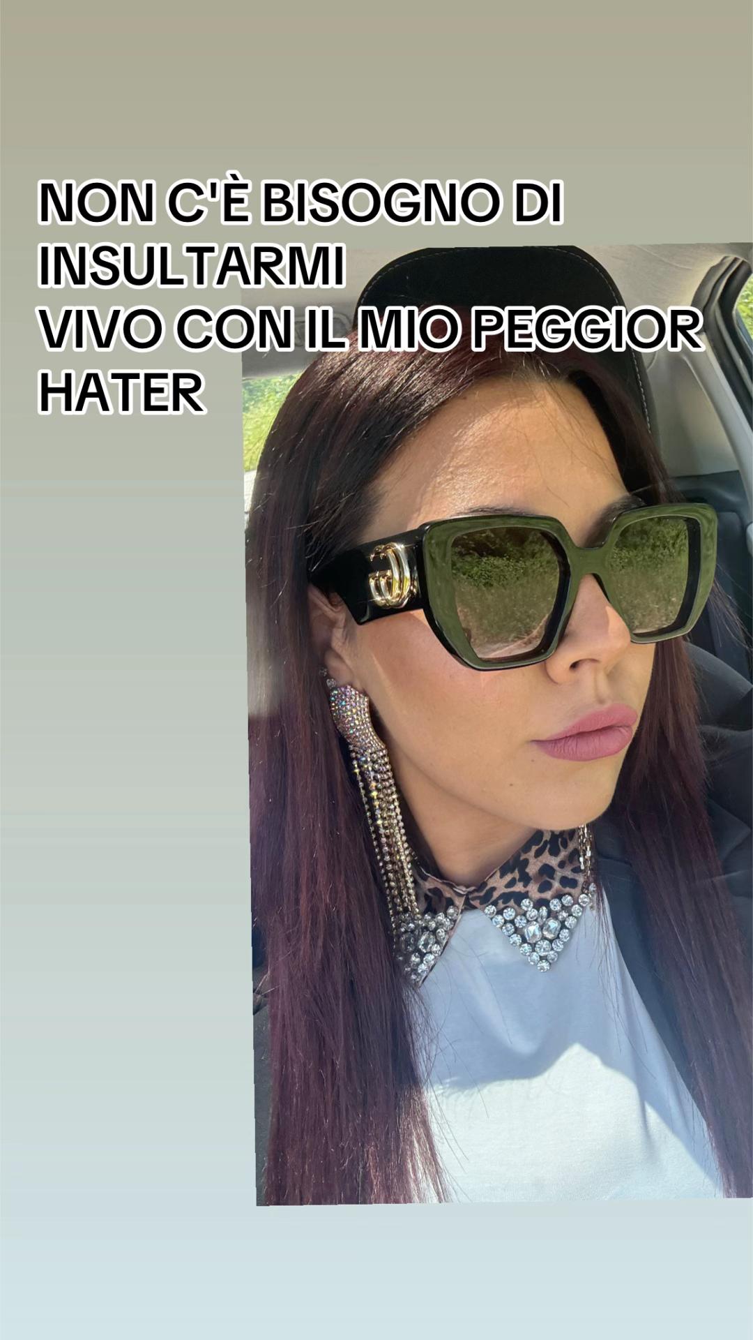 @annazollo_
