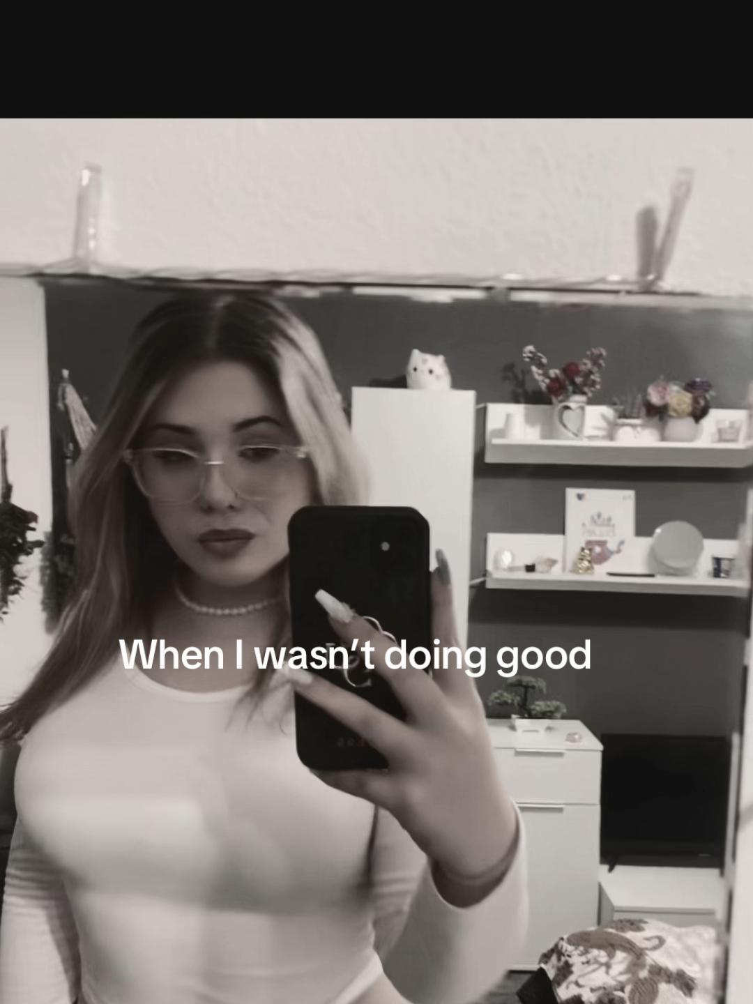@👸V👸
