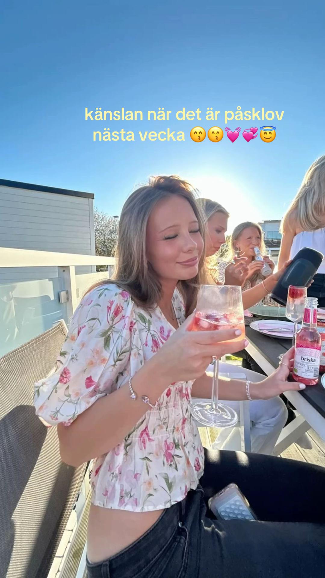 @estellee