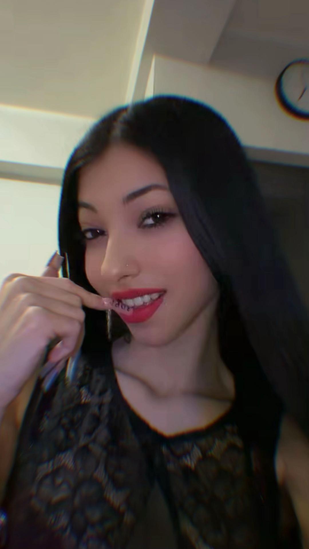@Desy_23