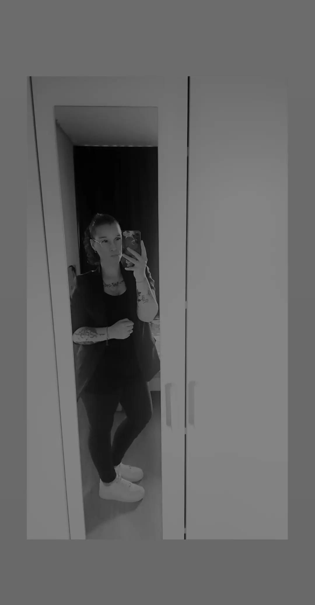 @𝕬𝖓𝖉𝖗𝖊𝖆 | 𝕸𝖔𝖒𝖔𝖋𝟐 |