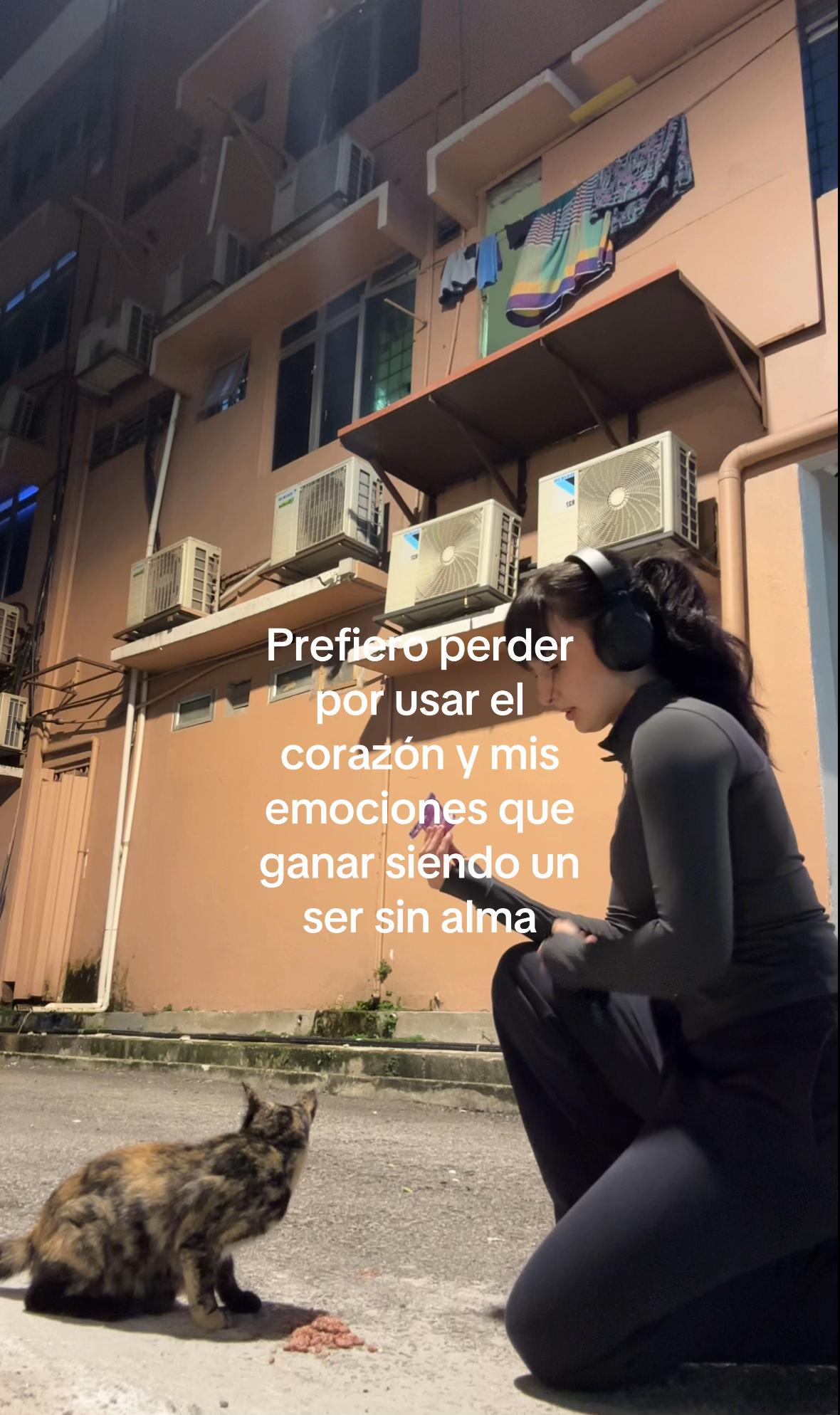 @Claudia 🌙