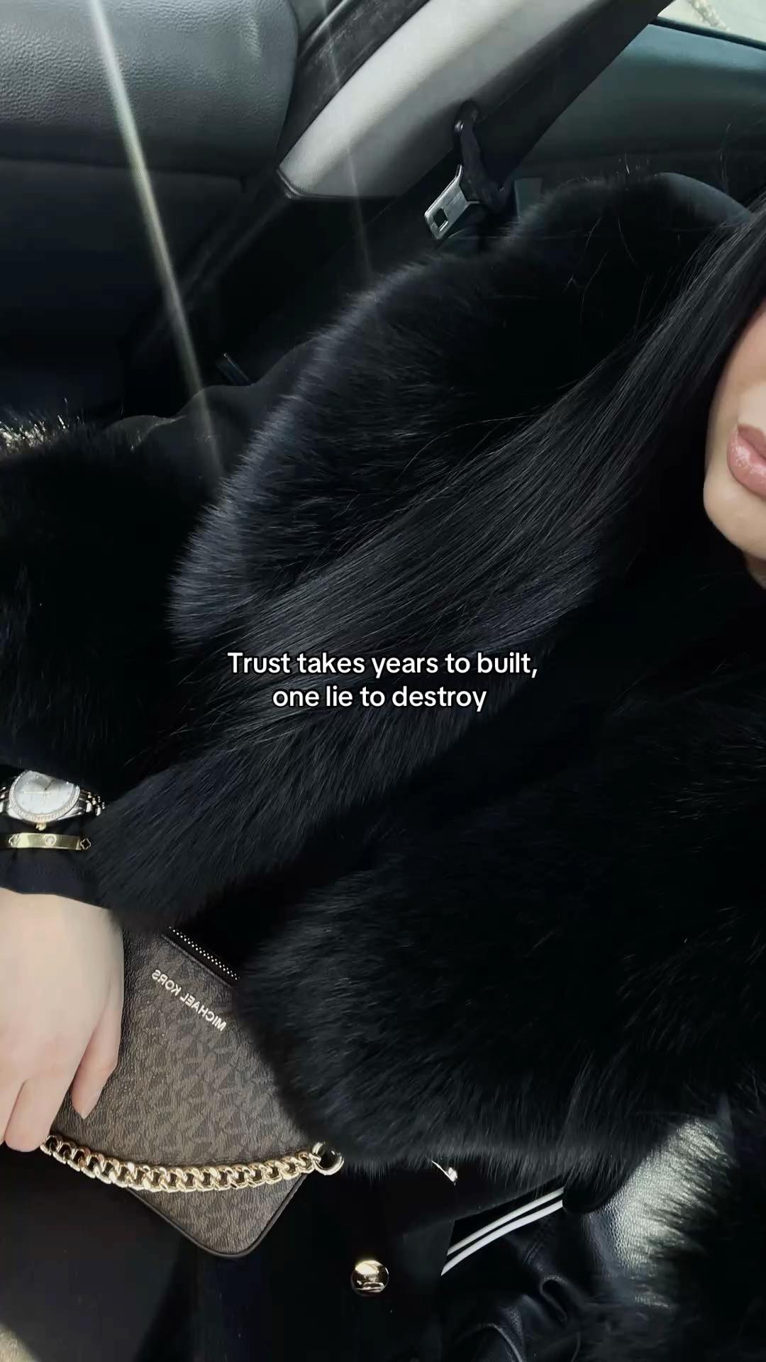 @🖤